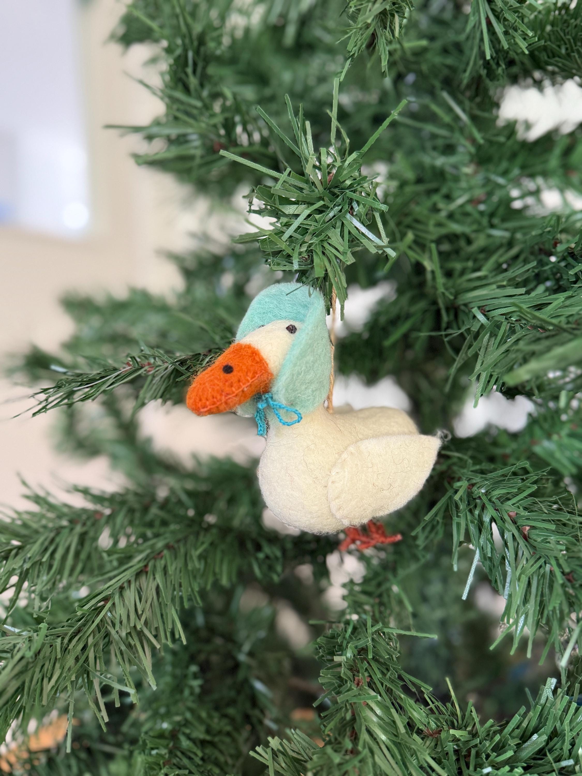 Anhänger Gans I Weihnachtsdeko I Osterschmuck I Osterdeko I Osterstrauß I Filzdeko Ostern I Frühling I Entendeko I Kopftuch