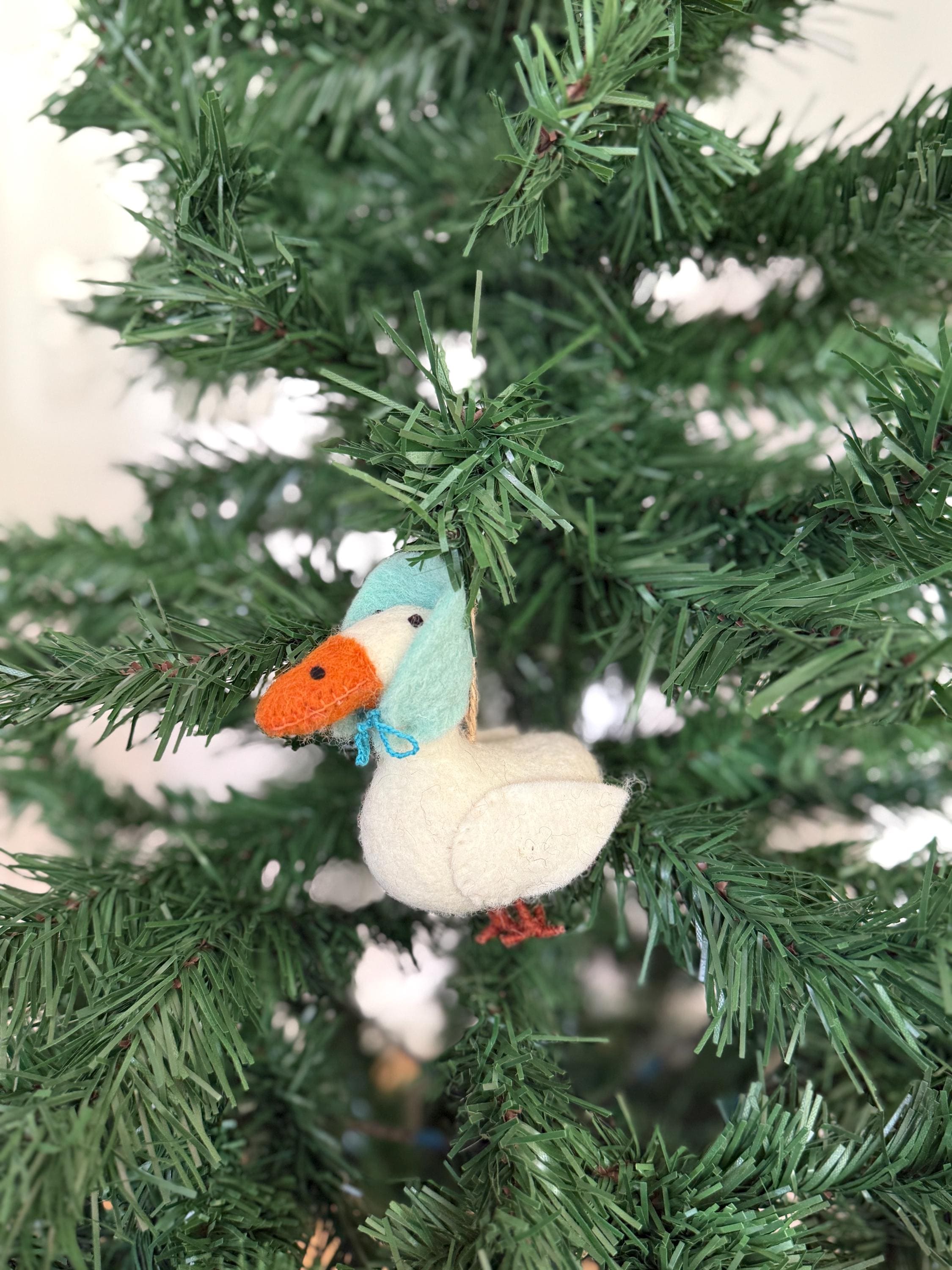 Anhänger Gans I Weihnachtsdeko I Osterschmuck I Osterdeko I Osterstrauß I Filzdeko Ostern I Frühling I Entendeko I Kopftuch
