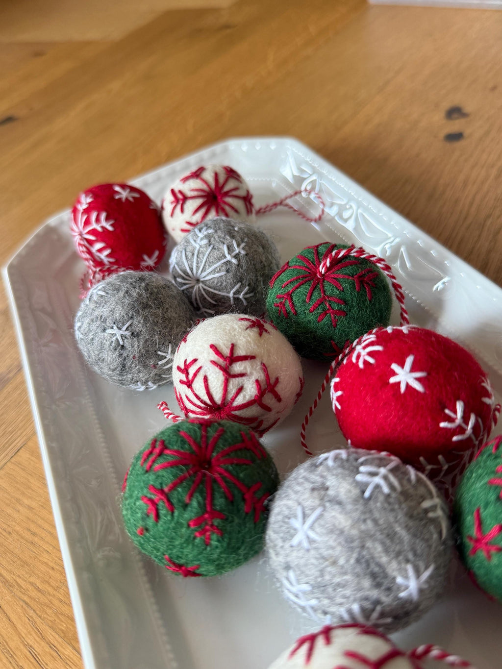 Weihnachtskugel 4er Set aus Filz handgemacht I Weihnachtsdeko I Anhänger I Kugeln handgemacht I Weihnachtsschmuck I Christbaumkugel Filz I