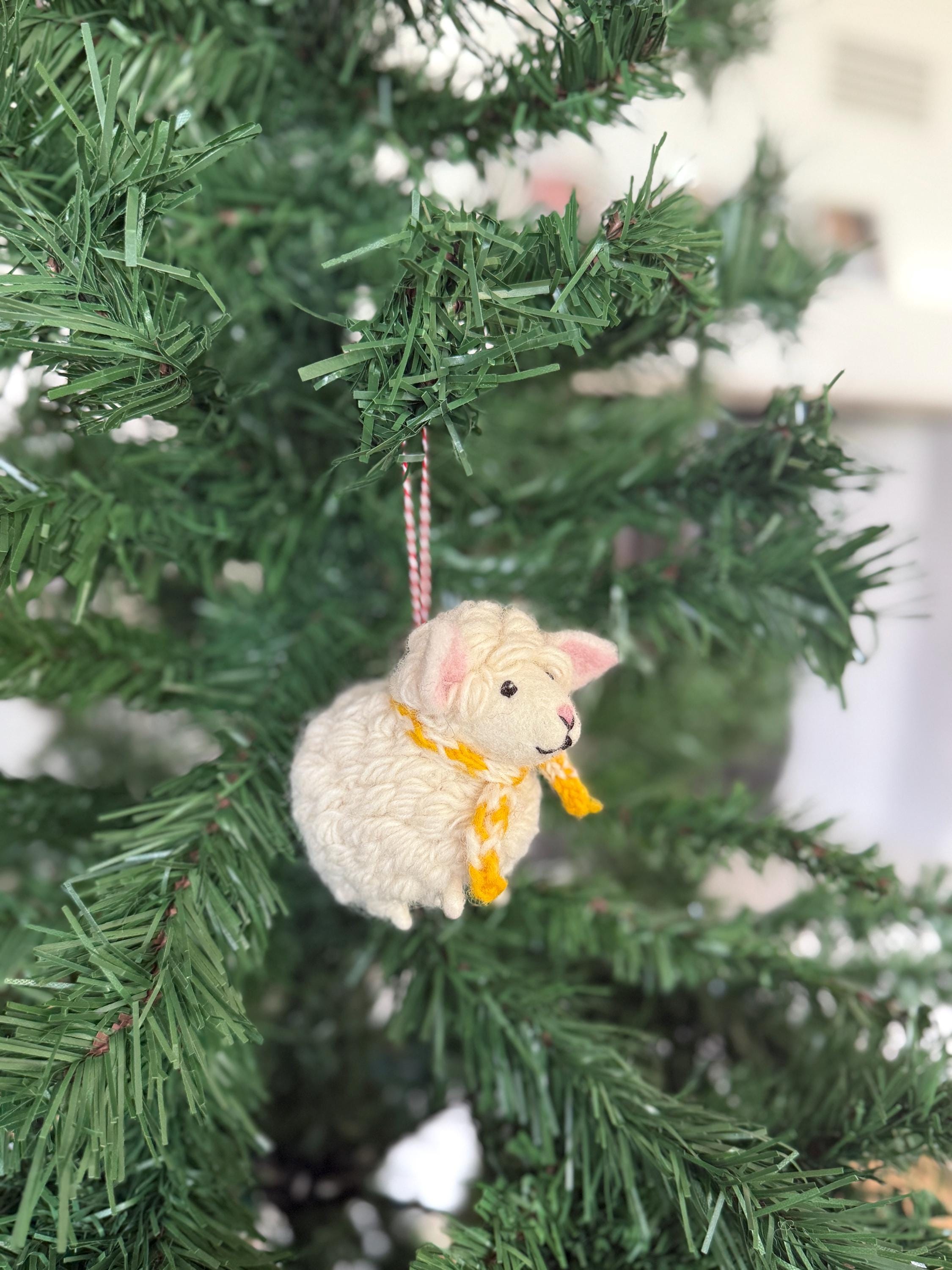 Weihnachtsanhänger Schaf I Christbaumschmuck I Weihnachtsdeko I Winter Weihnachtsbaum I Weihnachtsschaf mit Schal