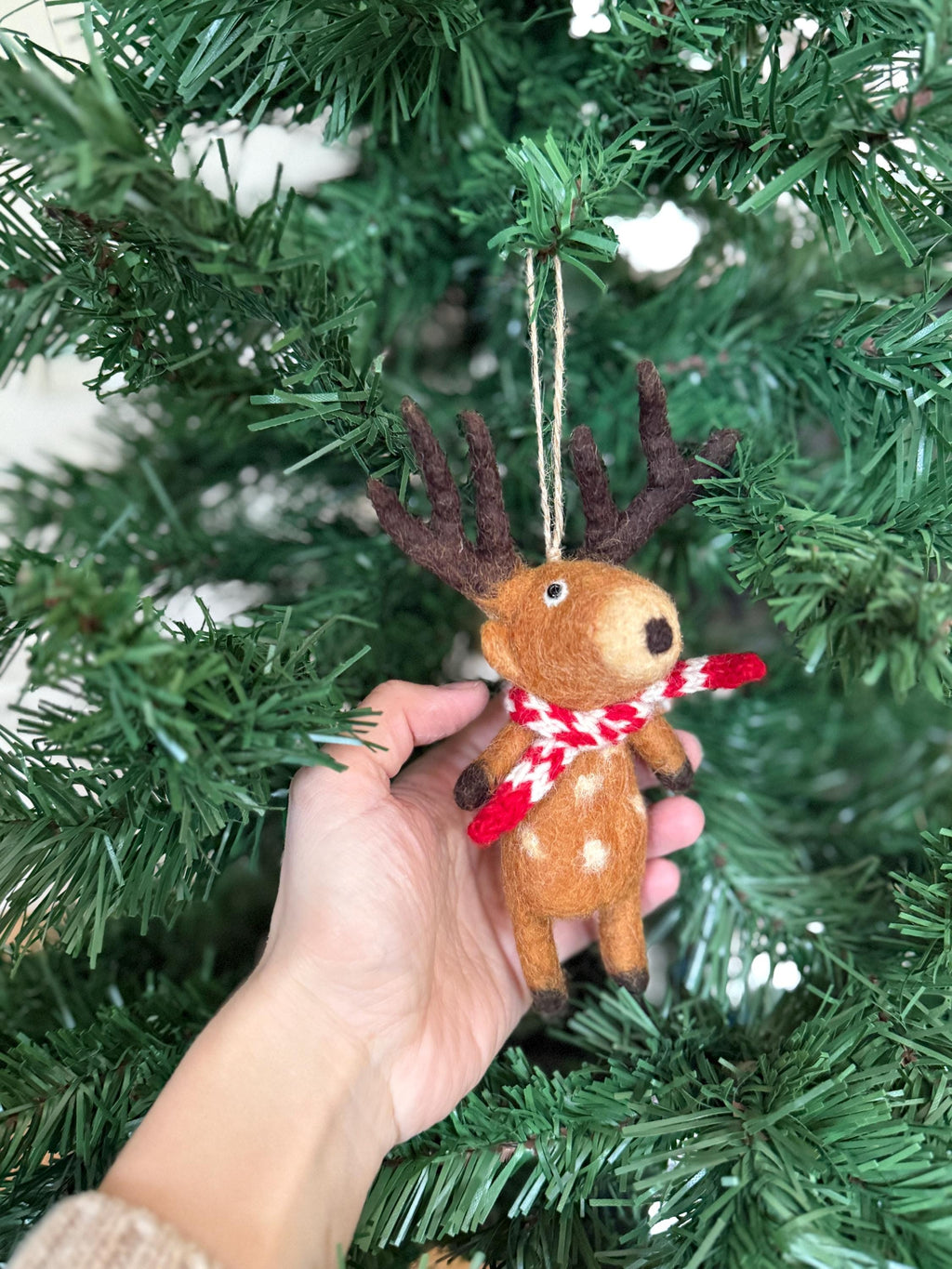 Weihnachtsanhänger Hirsch mit Schal I Christbaumschmuck I Weihnachtsdeko I Winter I Weihnachtsbaum I Hirsch aus Filz