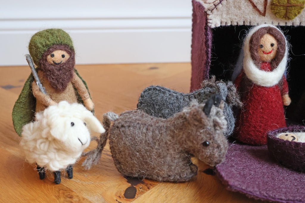 Weihnachtskrippe aus Filz I Weihnachtsdeko I handgemacht I Maria und Josef I Stall I Heilige 3 Könige I Jesuskind