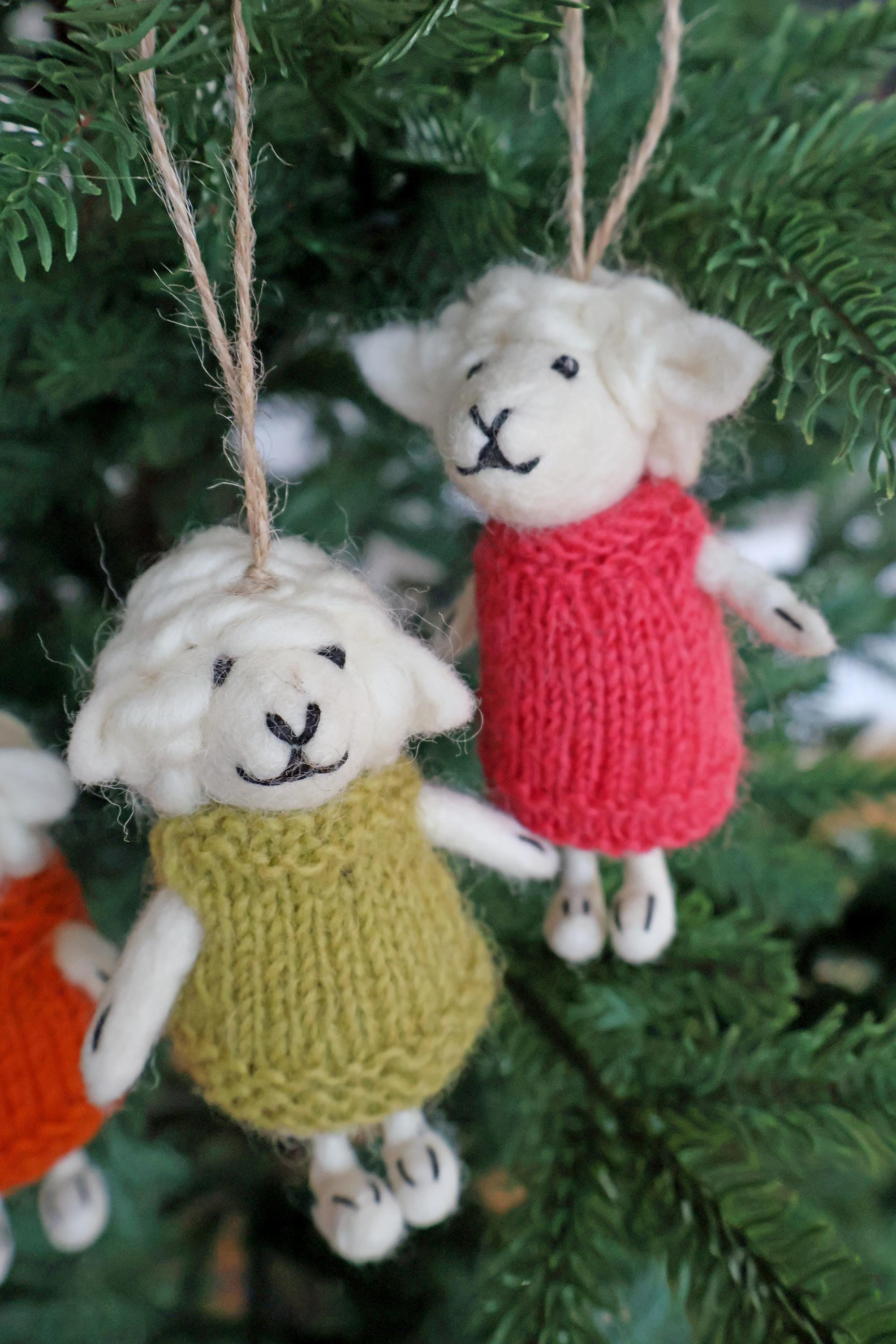 4er Set Filz Schafe I Weihnachtsanhänger Schaf I Christbaumschmuck Weihnachtsdeko I Winter Weihnachtsbaum I Weihnachtsschaf