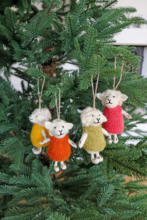 4er Set Filz Schafe I Weihnachtsanhänger Schaf I Christbaumschmuck Weihnachtsdeko I Winter Weihnachtsbaum I Weihnachtsschaf
