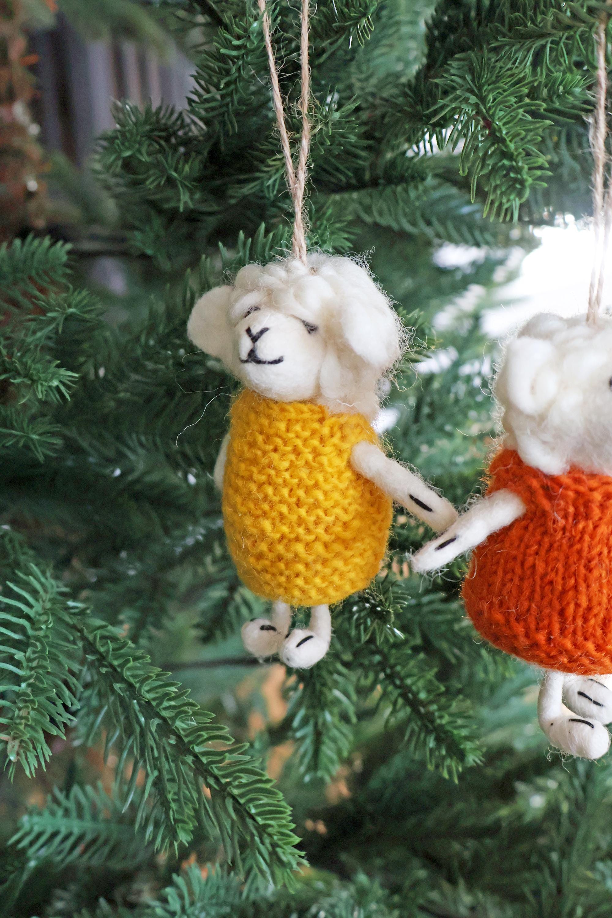 4er Set Filz Schafe I Weihnachtsanhänger Schaf I Christbaumschmuck Weihnachtsdeko I Winter Weihnachtsbaum I Weihnachtsschaf