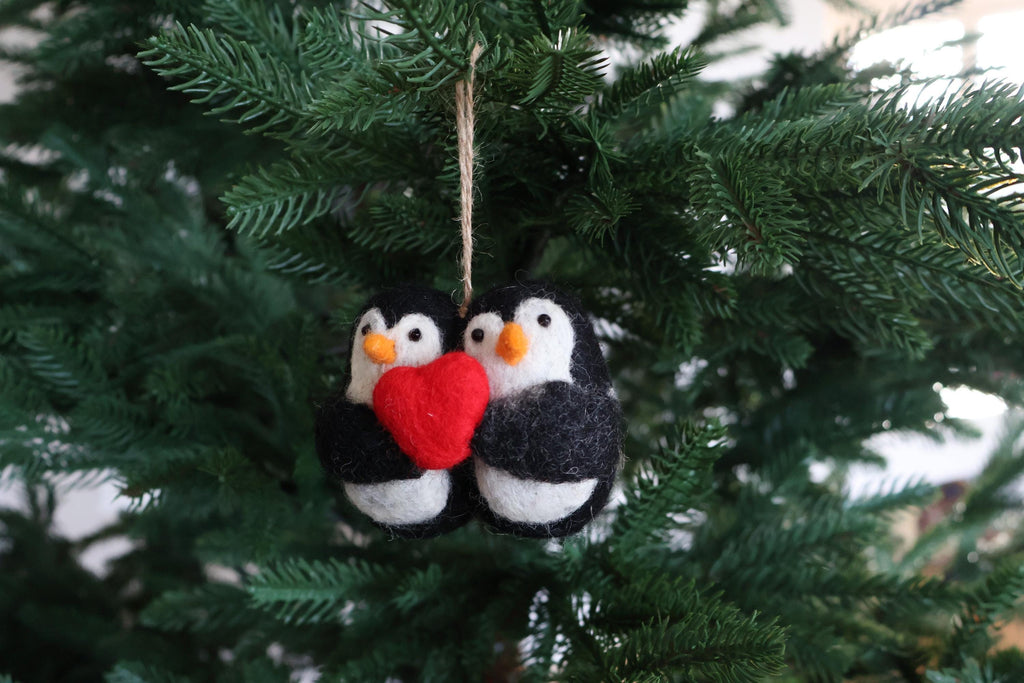 Weihnachtsanhänger Pinguine mit Herz I Christbaumschmuck I Weihnachtsdeko für Verliebte I Winter I Weihnachtsbaum