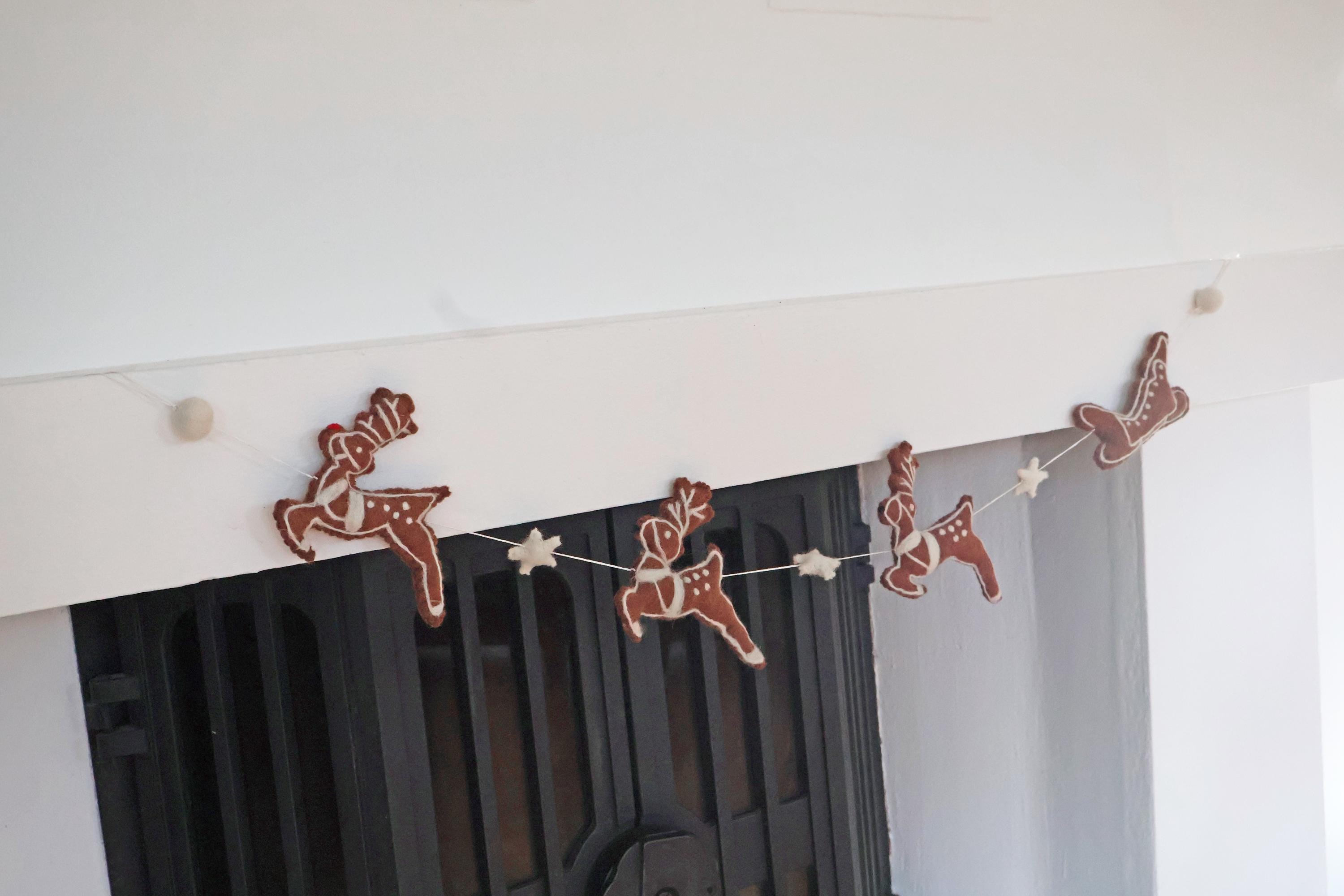 Lebkuchen Weihnachtsgirlande aus Filz I Rentiere aus Filz I Weihnachtsschlitten I Rudolf Deko I Weihnachtsdeko I Filz Rentier mit Glöckchen
