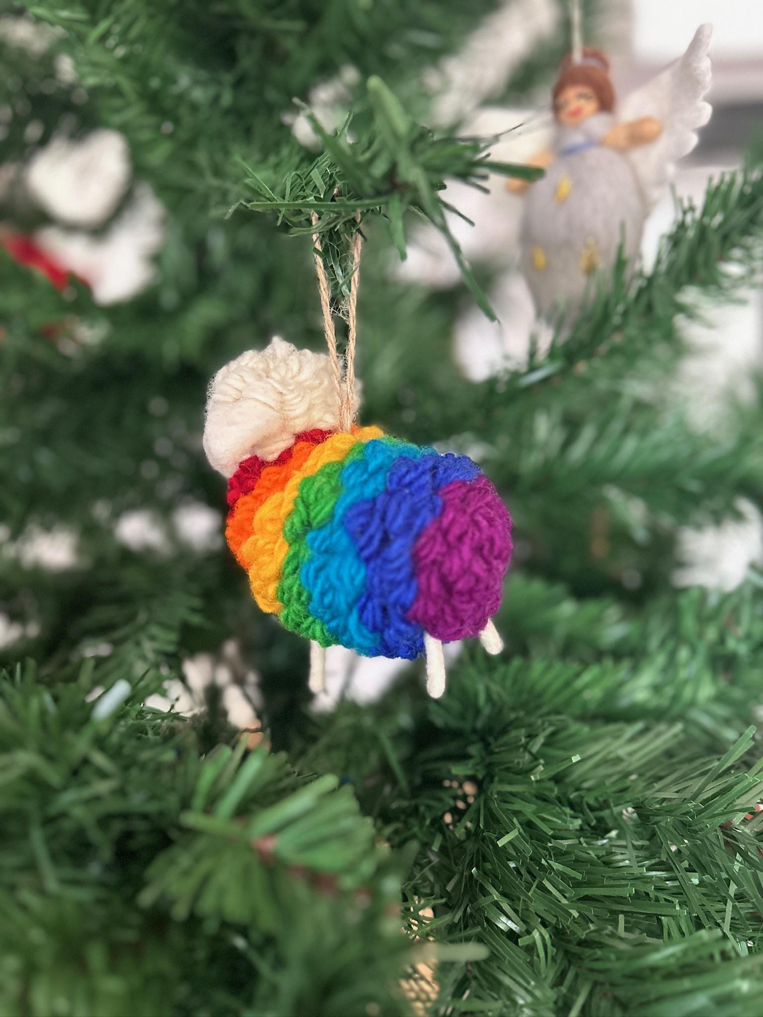Weihnachtsanhänger Regenbogenschaf I Christbaumschmuck Weihnachtsdeko I Winter Weihnachtsbaum I Weihnachtsschaf I Pride