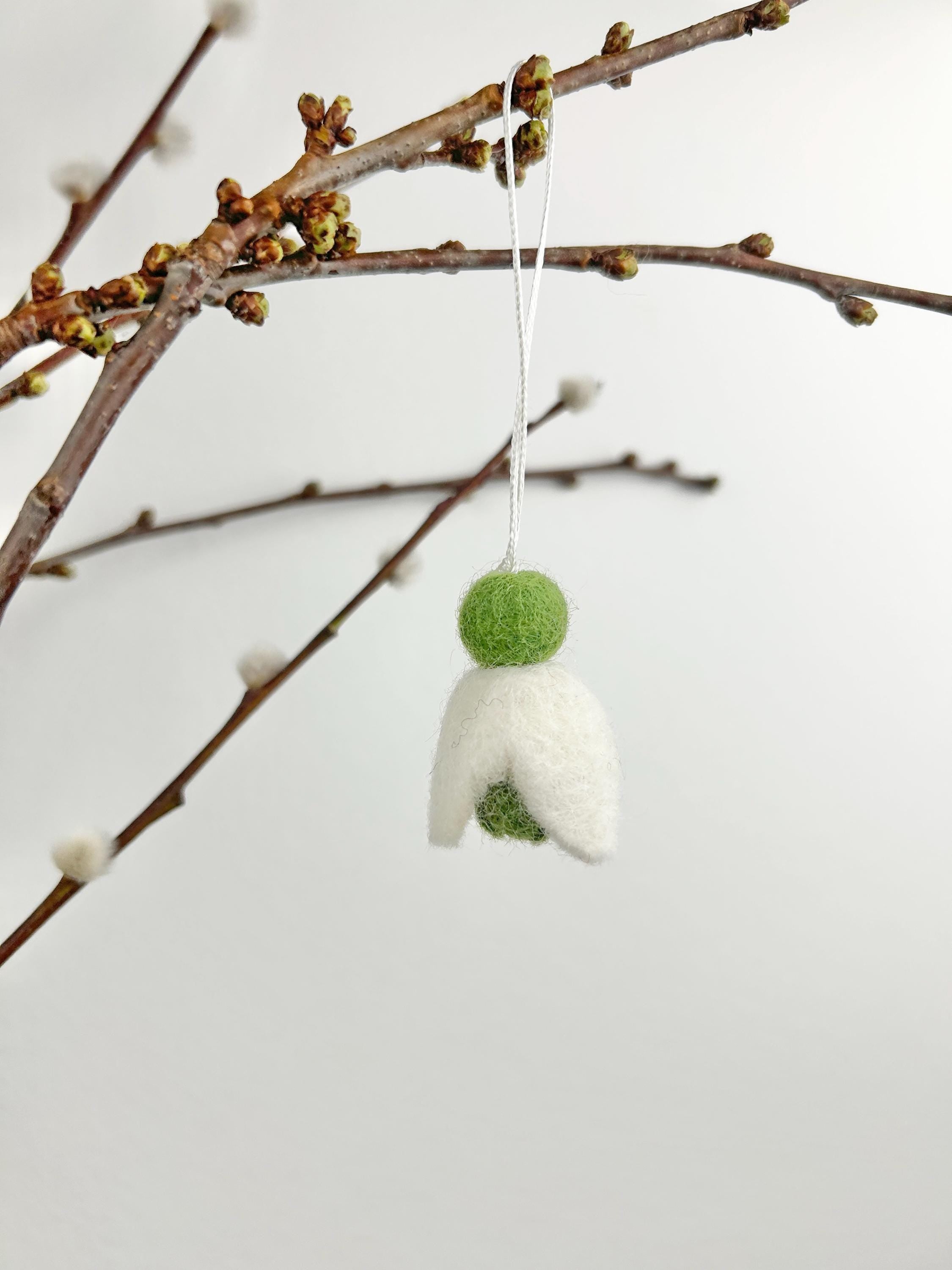 Gefilztes Schneeglöckchen I Dekoration Osterstrauß I Osterdeko I Frühlingsdeko I Blumenstrauß I Fensterdekoration I Anhänger Filz