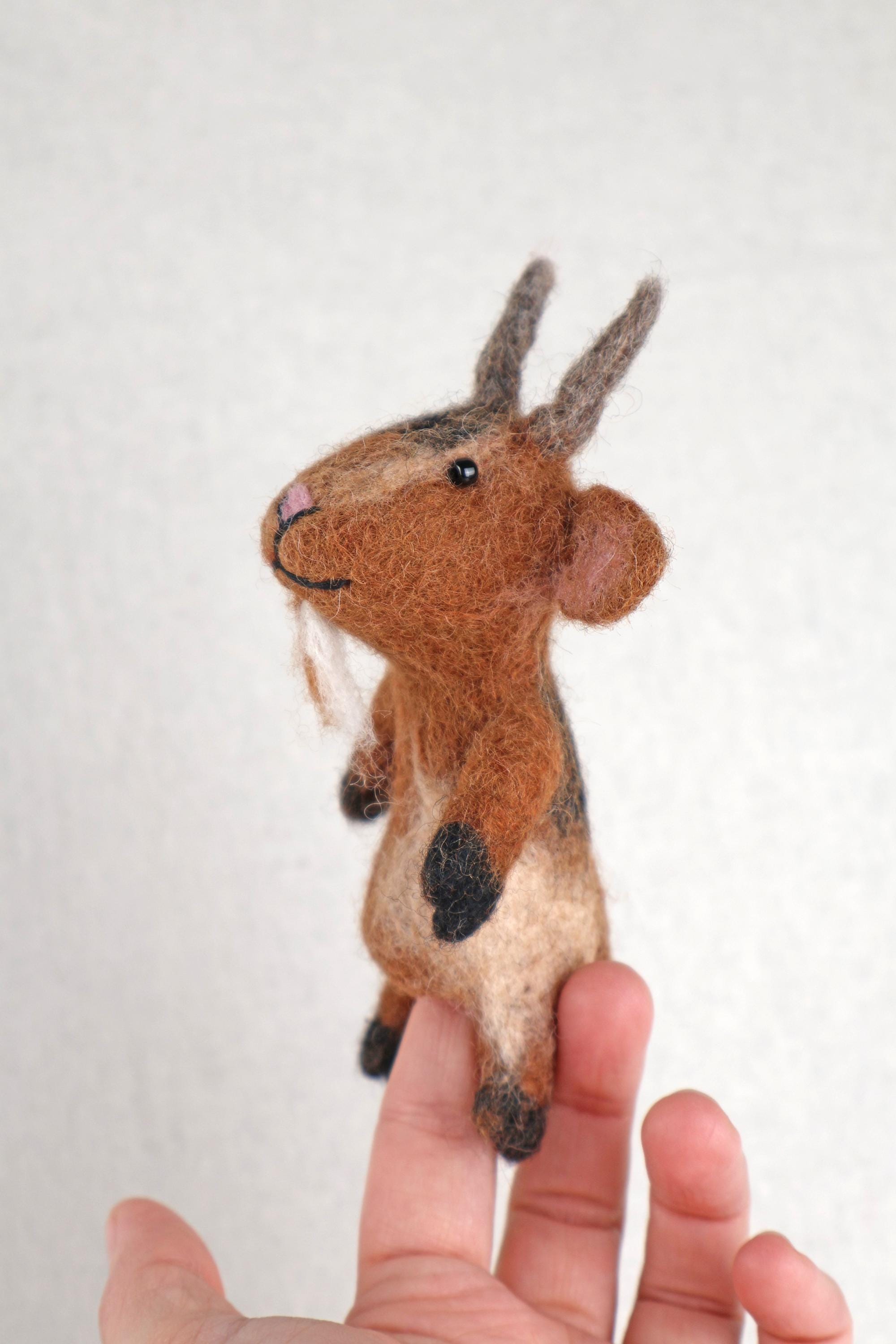 Fingerpuppe Ziege aus Filz I Fingerspiel I Bauernhoftier