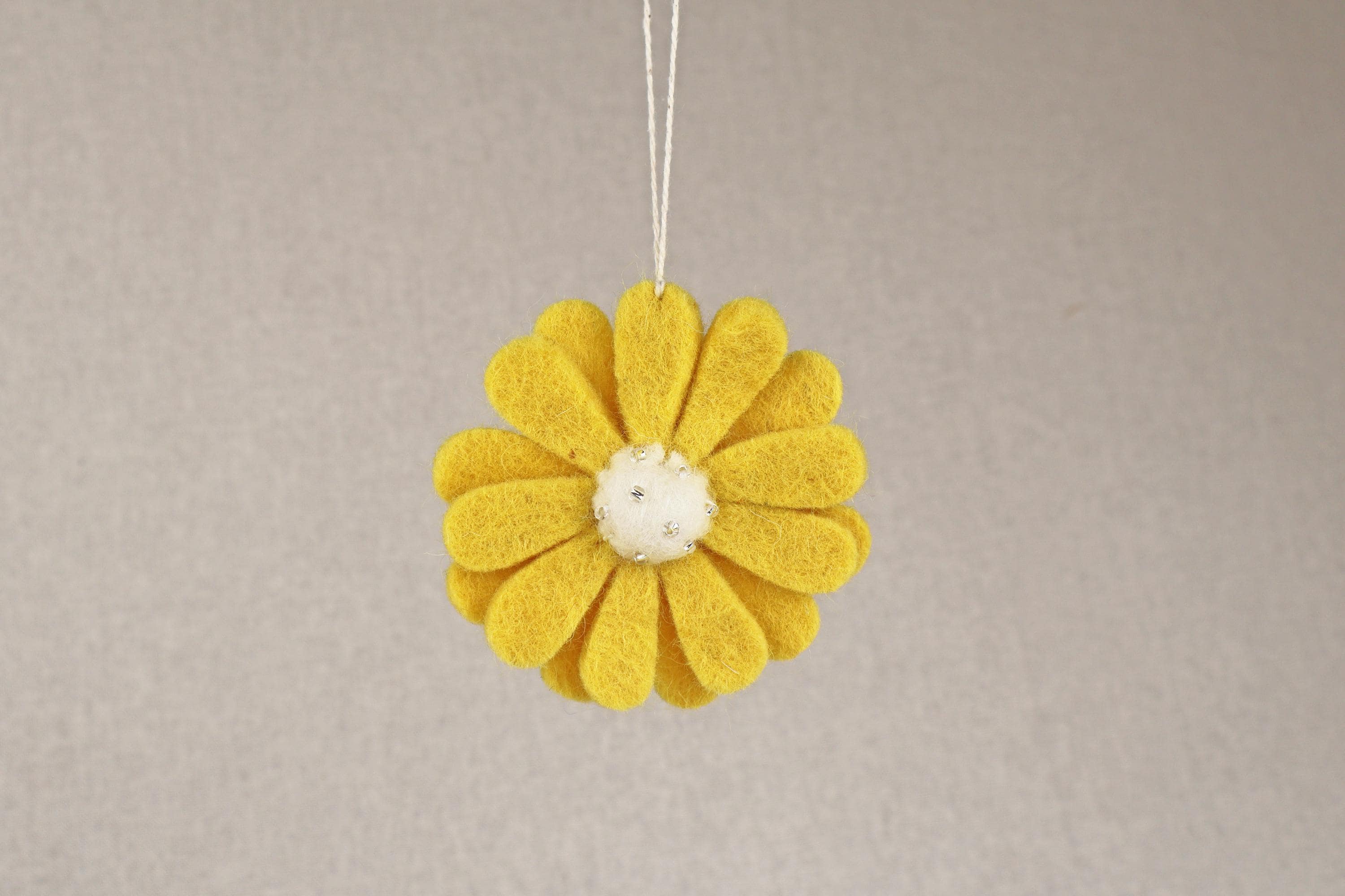 Anhänger Margerite I Osterschmuck I Osterdeko I Christbaumschmuck Weihnachtsdeko I Winter Weihnachtsbaum I Frühlingsdeko I Blumendekoration