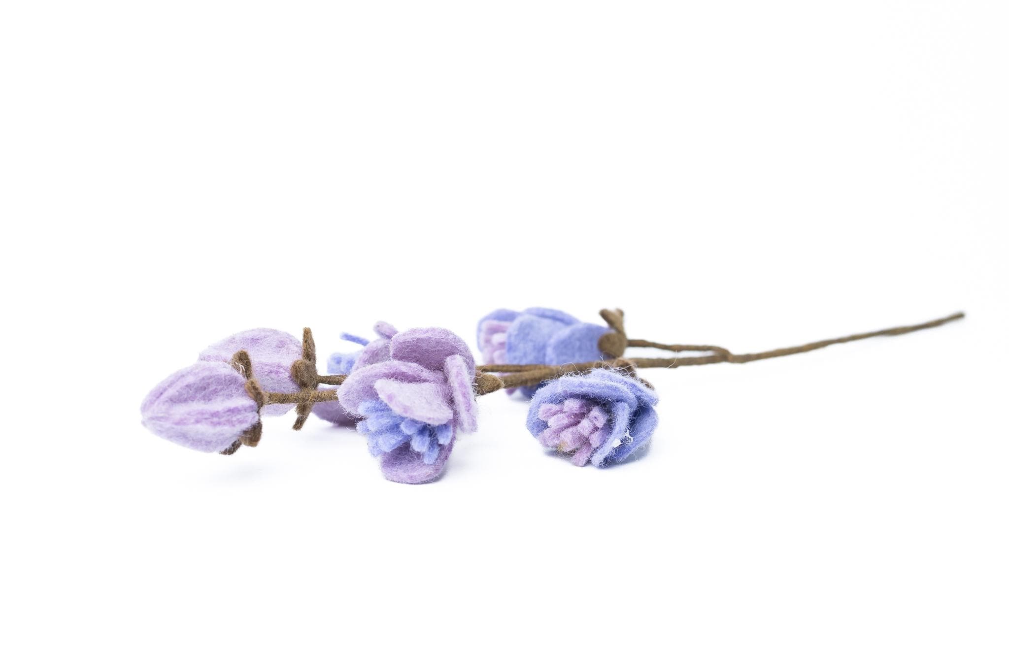 Filz Blütenzweig lila rosa, nachhaltige Deko, Fair Trade Nepal, Knospenzweig, zarte Frühlingsblume, langlebige Blumen Alternative