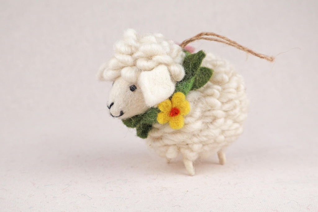 Anhänger Schaf mit Blumenkranz I Christbaumschmuck Weihnachtsdeko I Winter Weihnachtsbaum I Weihnachtsschaf