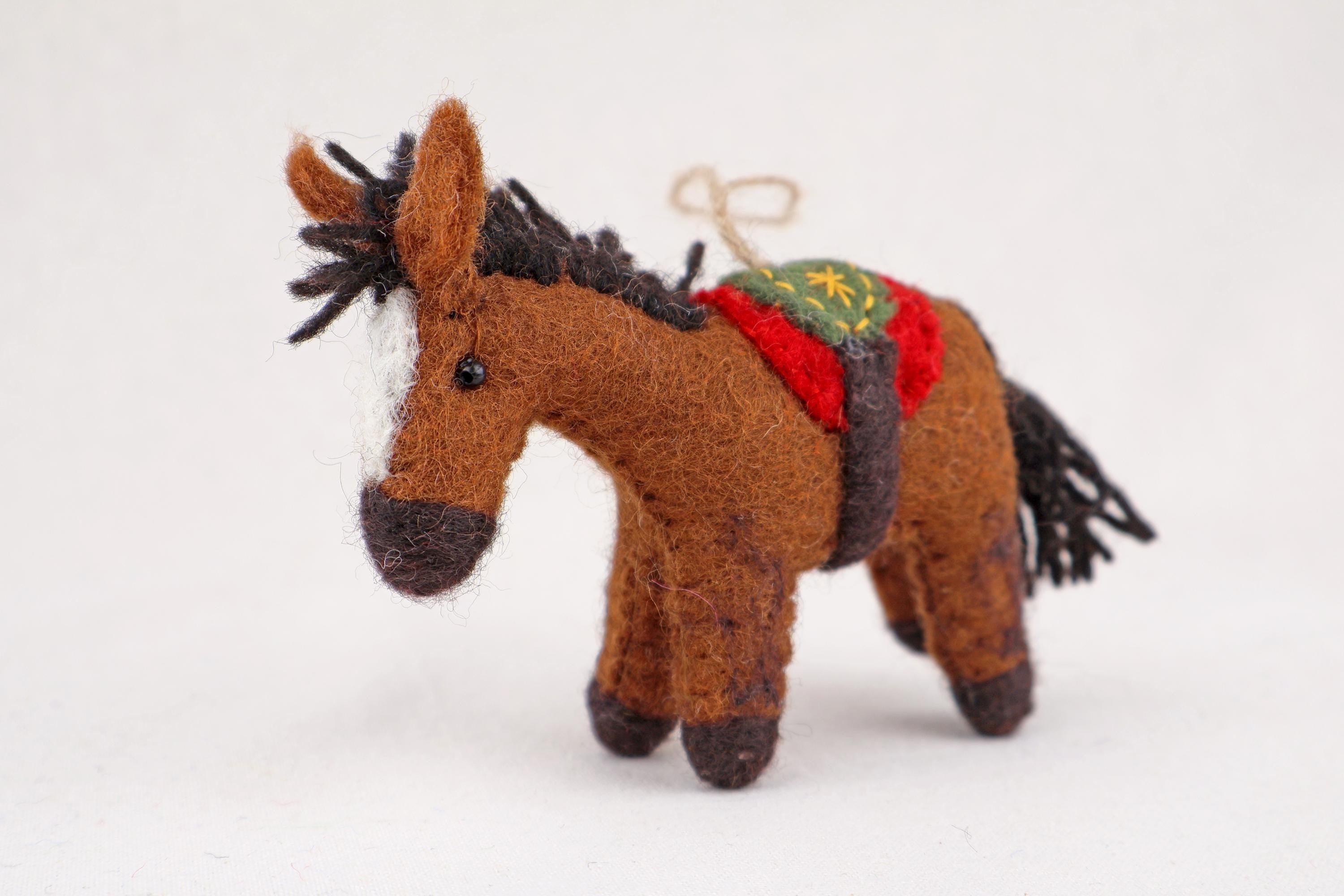 Weihnachtsanhänger braunes Pferd I bestickter Sattel Filz Christbaumschmuck I Weihnachtsdeko Pferdchen