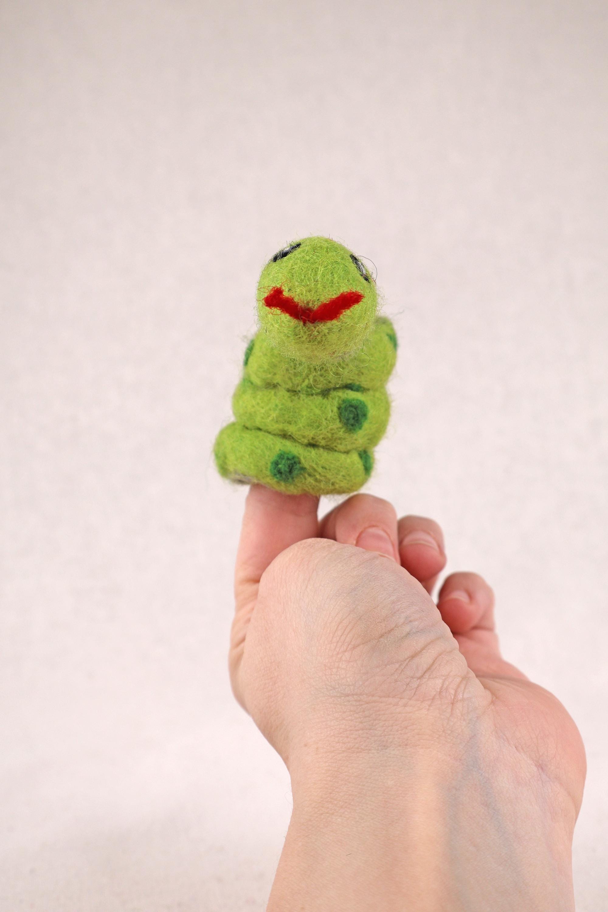Niedliche Fingerpuppe Schlange aus Filz I Fingerspiel I Spielzeug Montessori I Geschichten erzählen I Filz Schlange