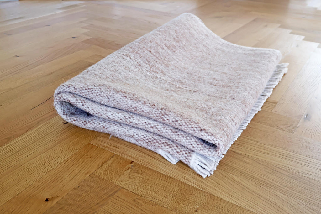Handgewebter Radhi Teppich aus Nepal – Beige | Fair Trade Wollteppich | Minimalistischer Boho Teppich | Natur Teppich Wohnzimmer