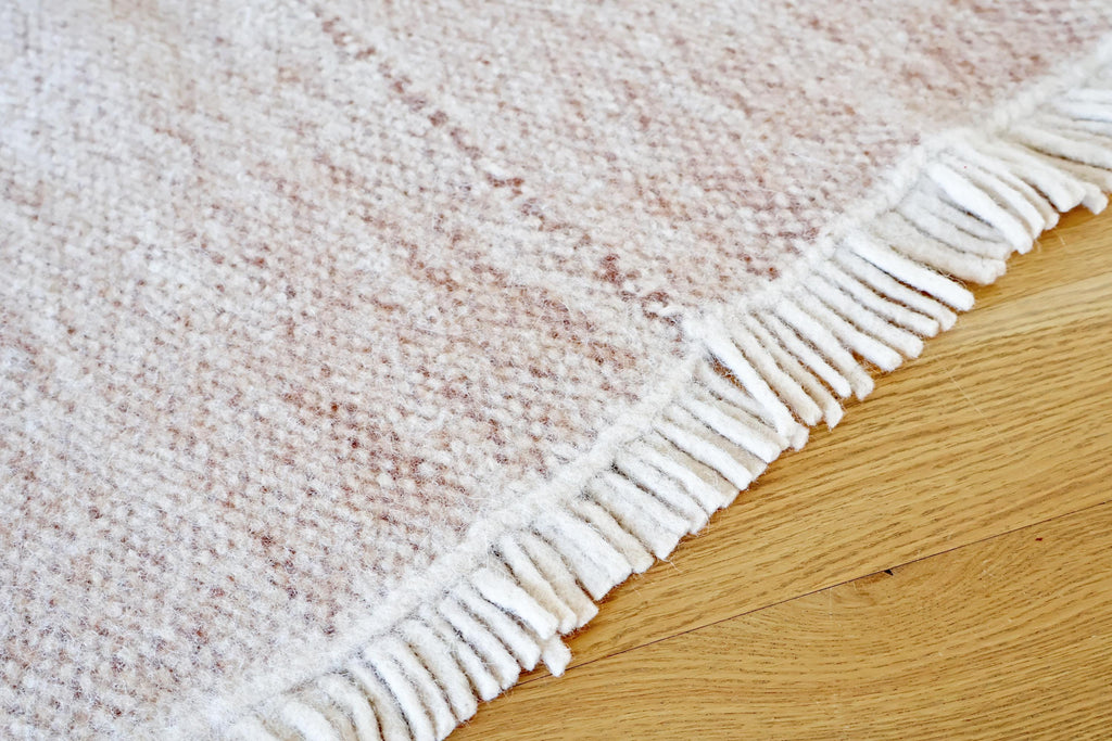 Handgewebter Radhi Teppich aus Nepal – Beige | Fair Trade Wollteppich | Minimalistischer Boho Teppich | Natur Teppich Wohnzimmer