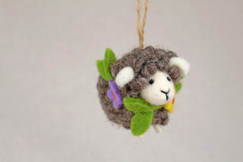 Anhänger Schaf mit Blumenkranz I Frühlingsdeko I Osterdeko I Christbaumschmuck Weihnachtsdeko I Winter Weihnachtsbaum I Weihnachtsschaf