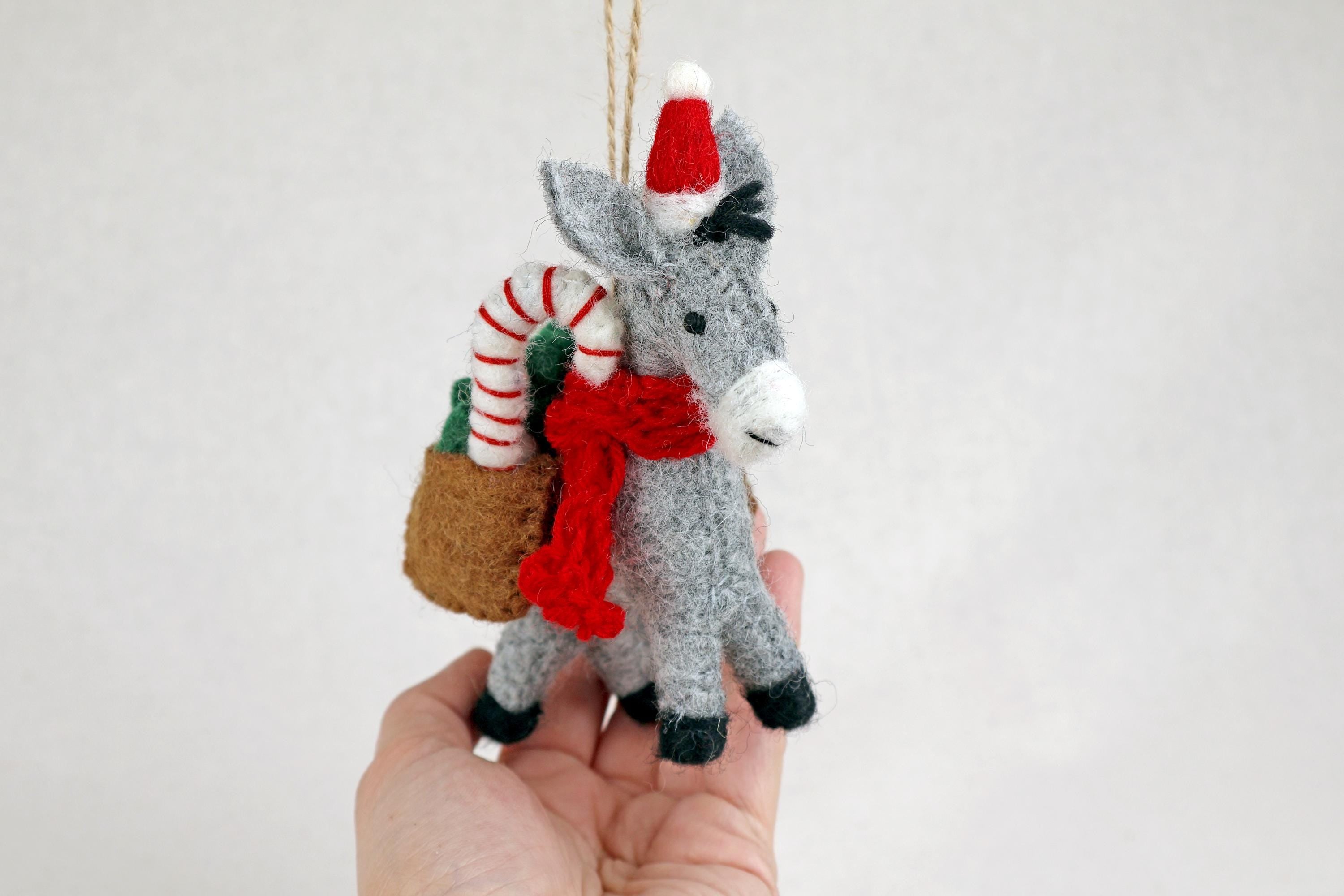 Weihnachtsanhänger Esel mit Zuckerstange I Weihnachtsschmuck Esel I Filz I Weihnachtsbaum I Christbaumschmuck I Weihnachtsdeko
