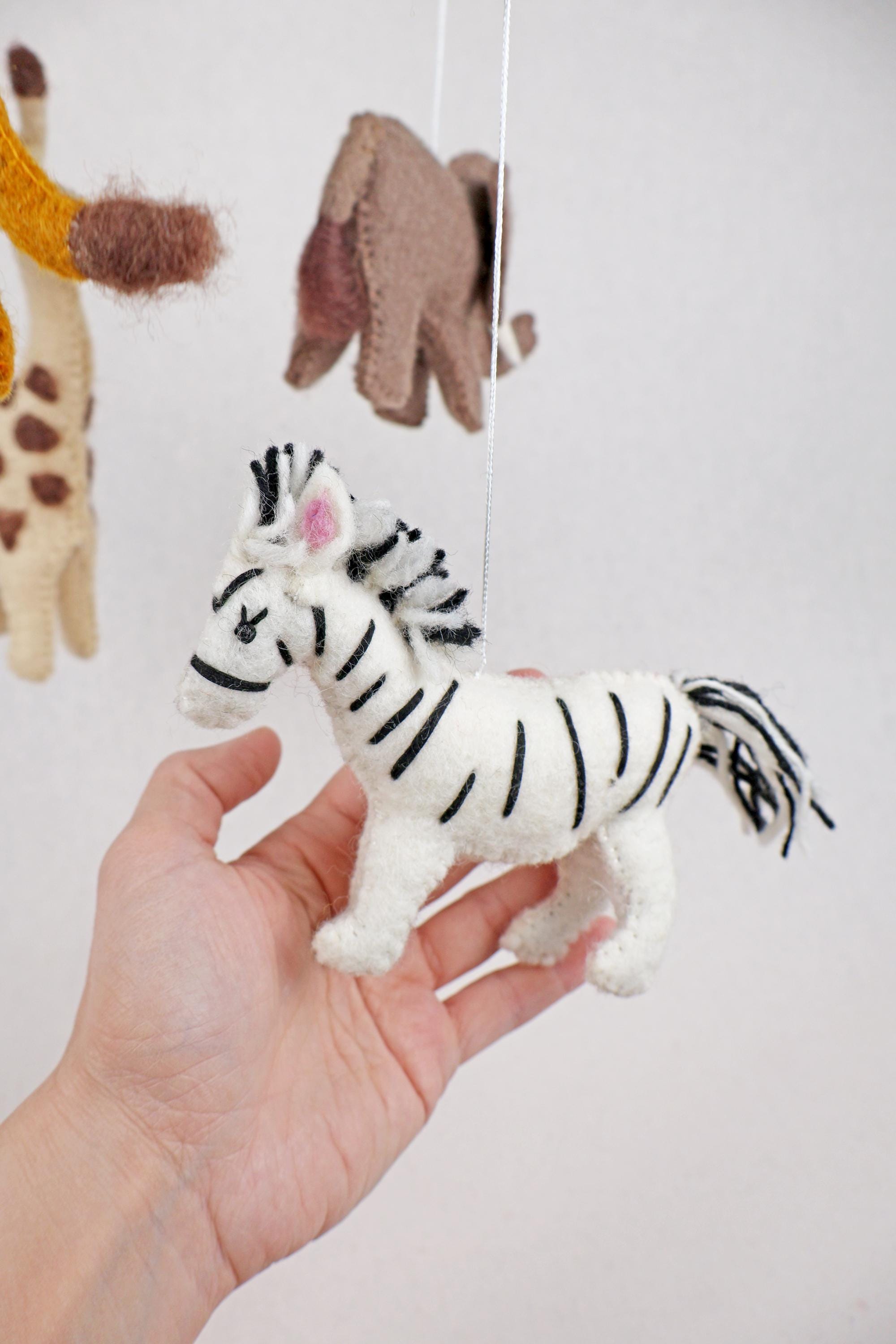 Mobilé Safari I Elefant I Löwe I Zebra I Kinderzimmer I Filz I Babyzimmer I Schafswolle I Nachhaltige Dekoration I Babyzimmer I