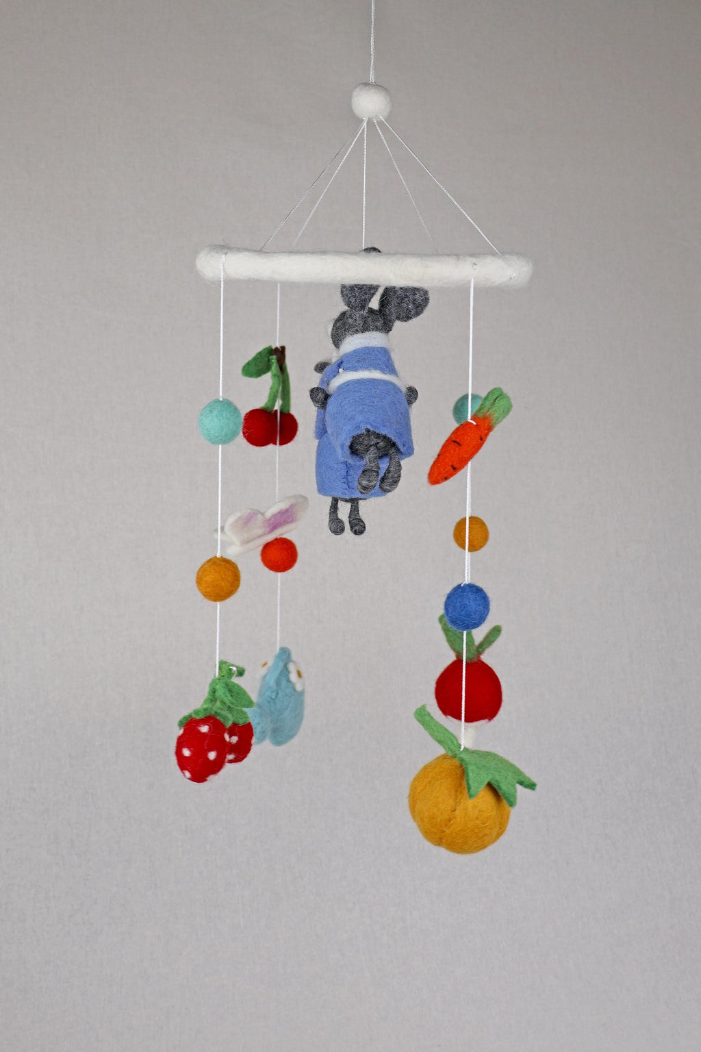 Filz-Mobile Häschen im Gemüsegarten I Mobilé Kinderzimmer I Filzdeko Kinderzimmer I Babyzimmer I Babydekoration I Obstdeko I Gießkanne