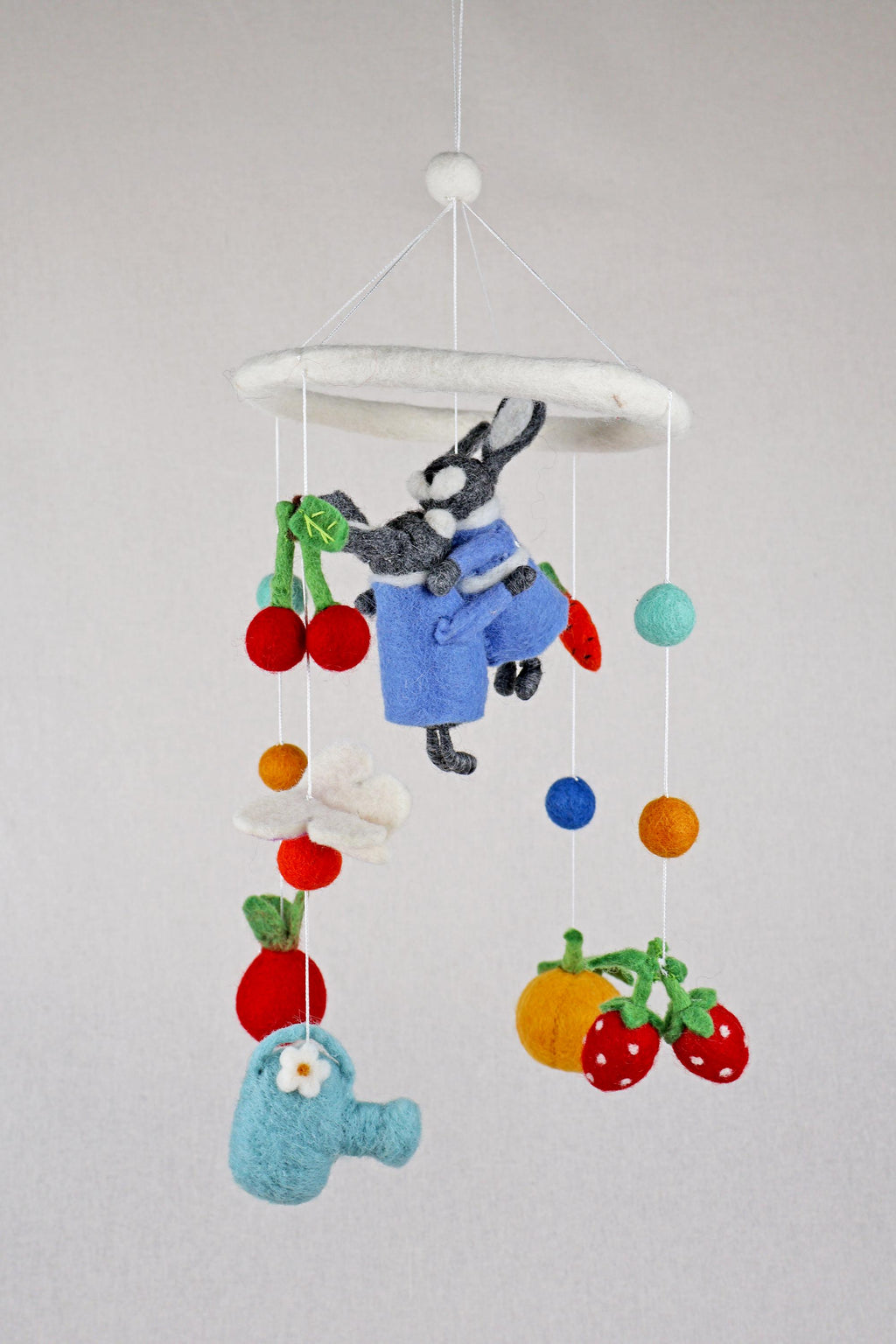 Filz-Mobile Häschen im Gemüsegarten I Mobilé Kinderzimmer I Filzdeko Kinderzimmer I Babyzimmer I Babydekoration I Obstdeko I Gießkanne