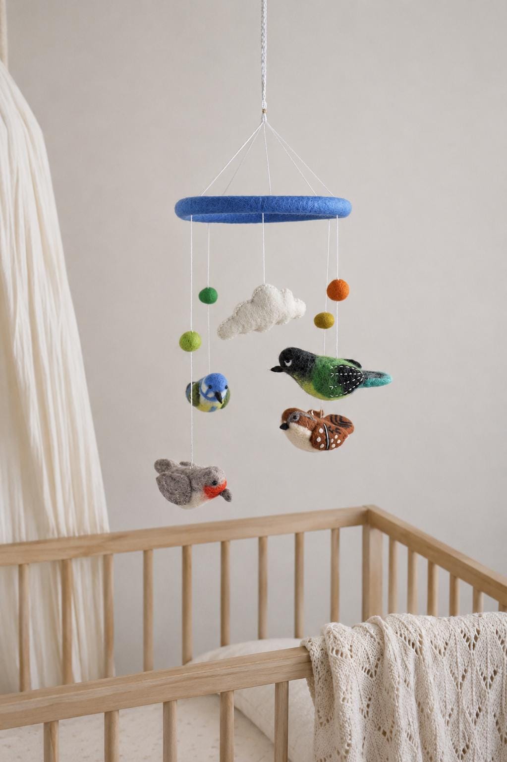 Vogel Mobilé I Kinderzimmerdekoration aus Filz I Babyzimmer I Babybett I Geschenk zur Geburt