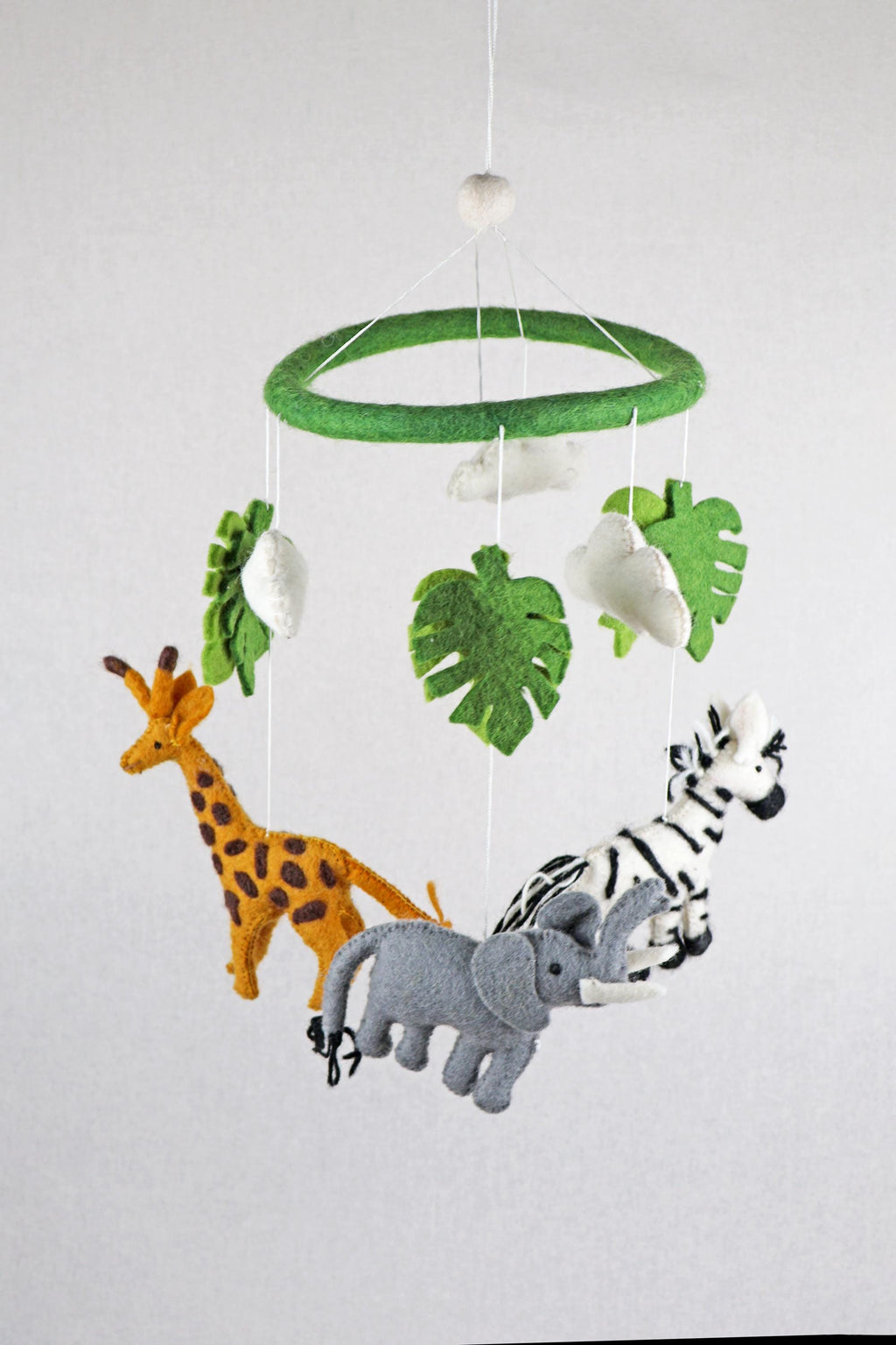 Mobilé Safari, Elefant, Löwe, Zebra, Kinderzimmer, Filz, Babyzimmer, Wolle, Schafswolle, Dekoration, Babybett, Geburt, Afrika, Tiere