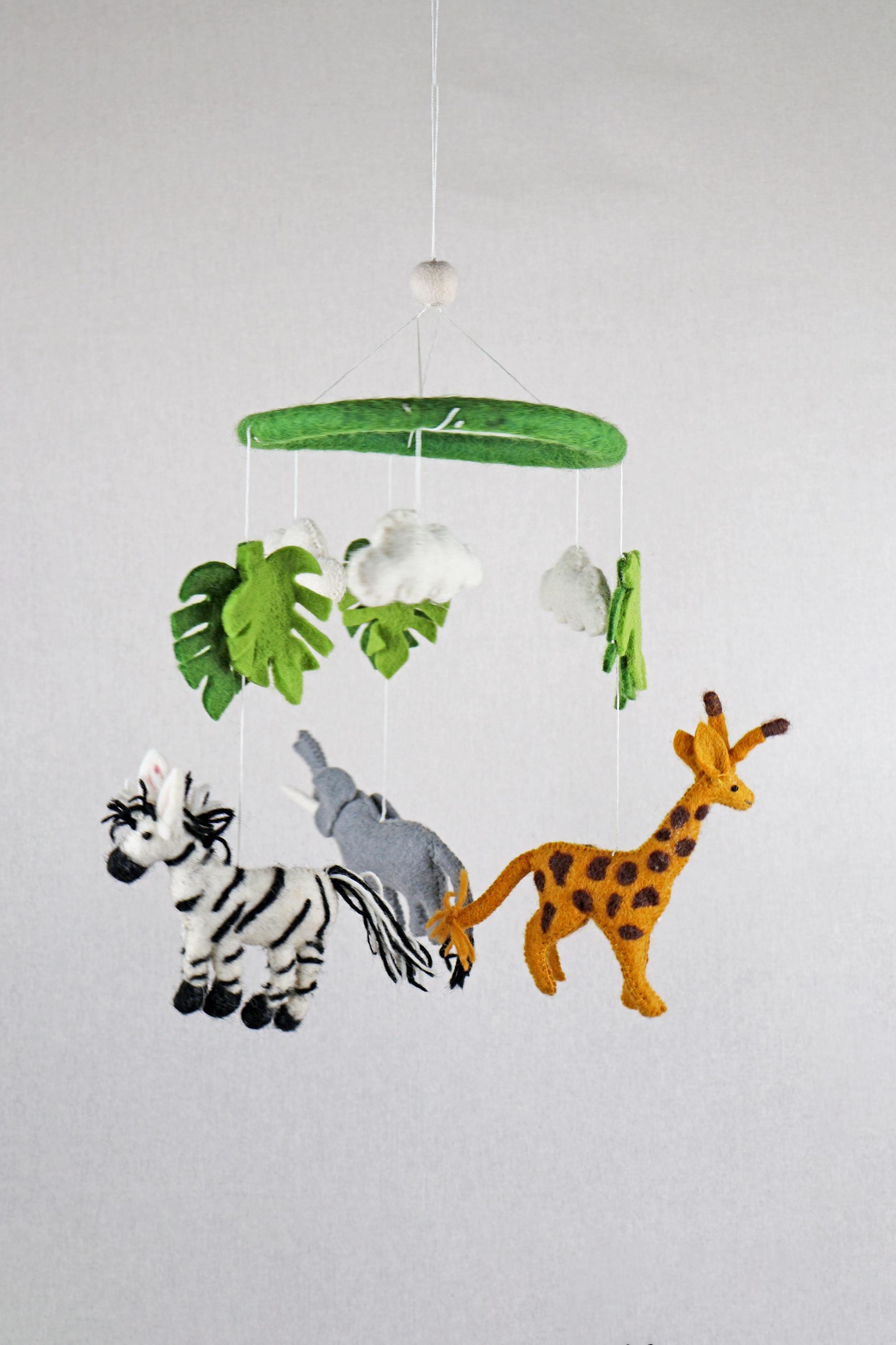 Mobilé Safari, Elefant, Löwe, Zebra, Kinderzimmer, Filz, Babyzimmer, Wolle, Schafswolle, Dekoration, Babybett, Geburt, Afrika, Tiere