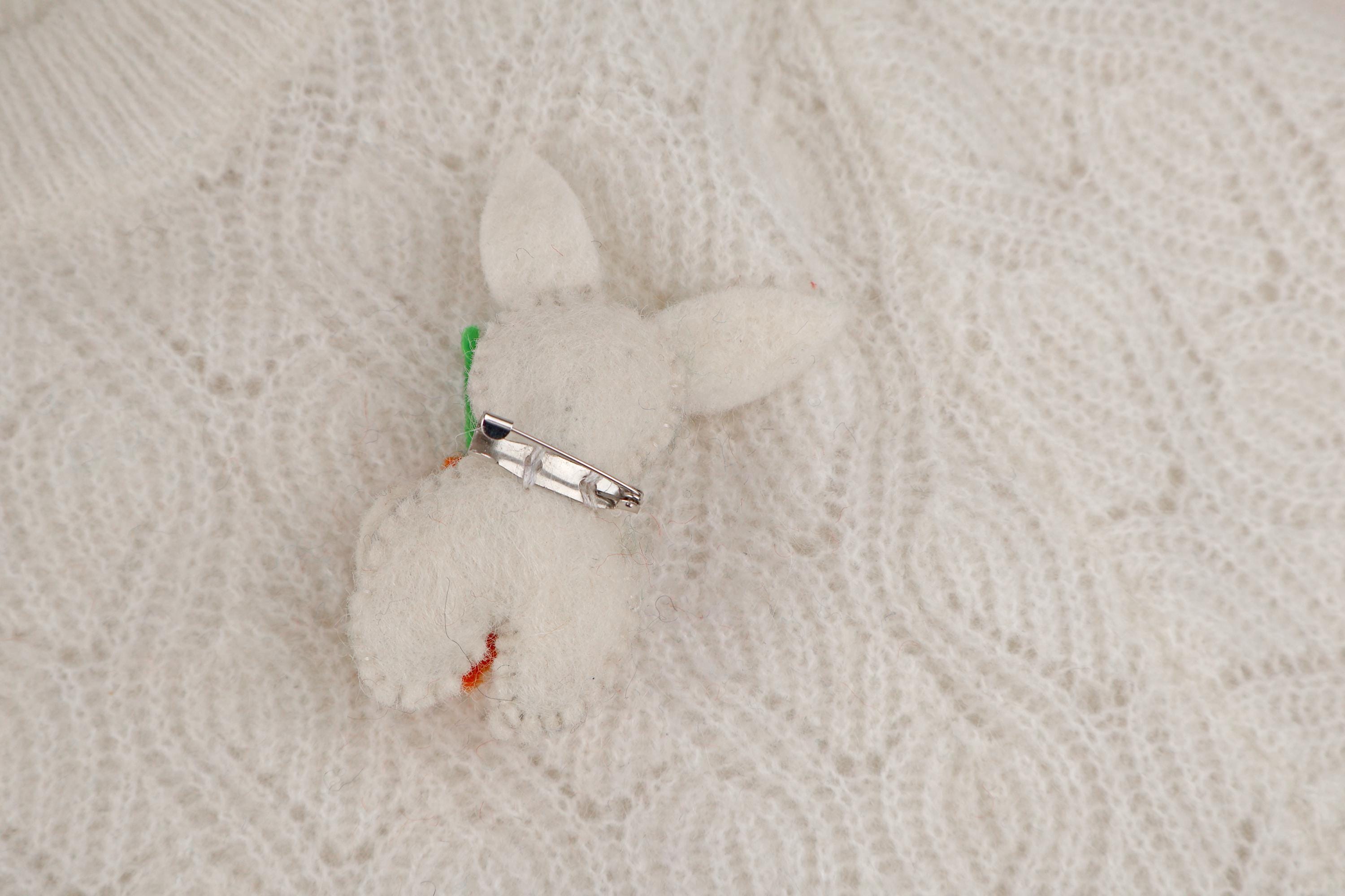 Filz Anstecker Hase I Kinderbrosche I Kinderschmuck I Filz Hase I Karotte I Osterhase