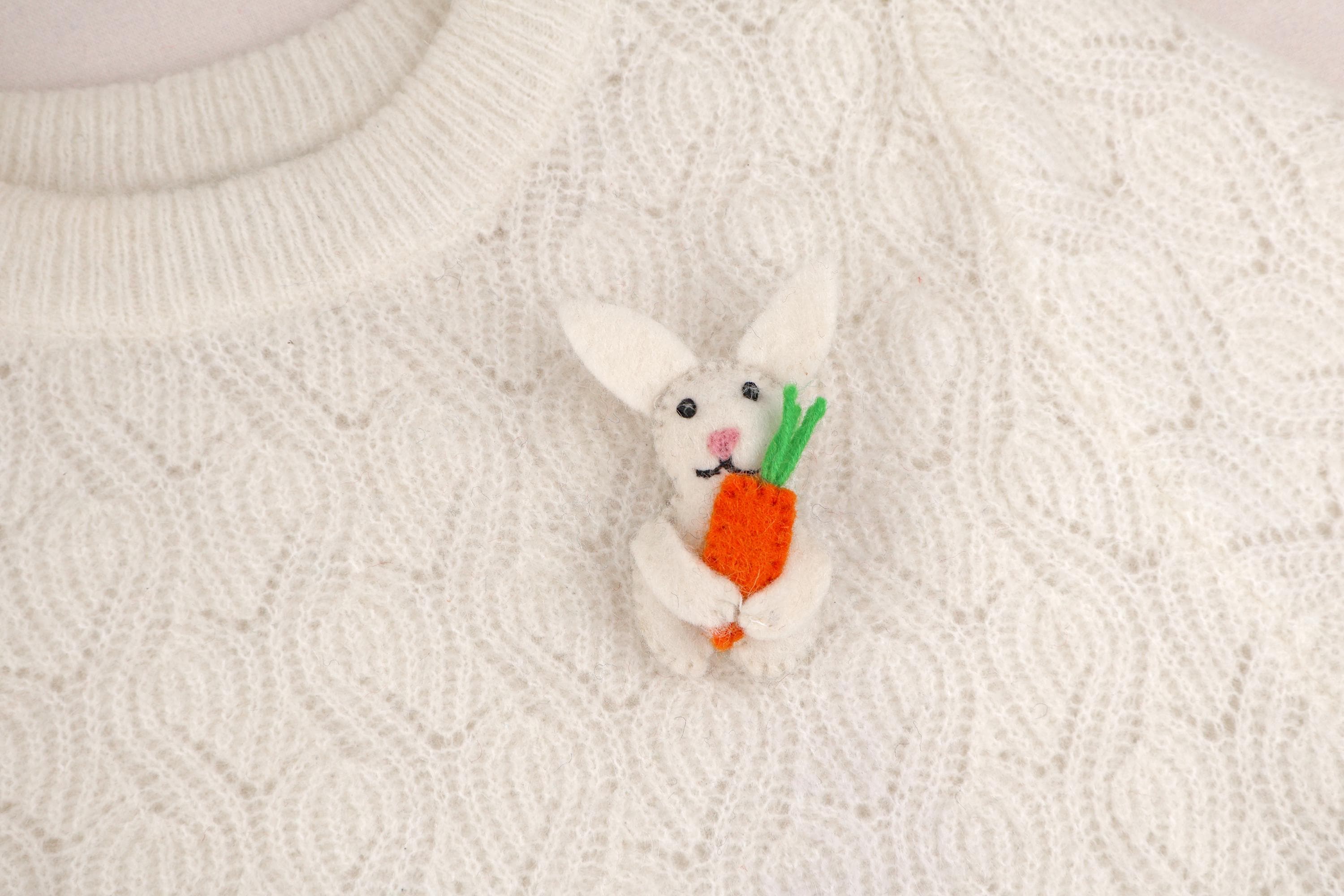 Filz Anstecker Hase I Kinderbrosche I Kinderschmuck I Filz Hase I Karotte I Osterhase