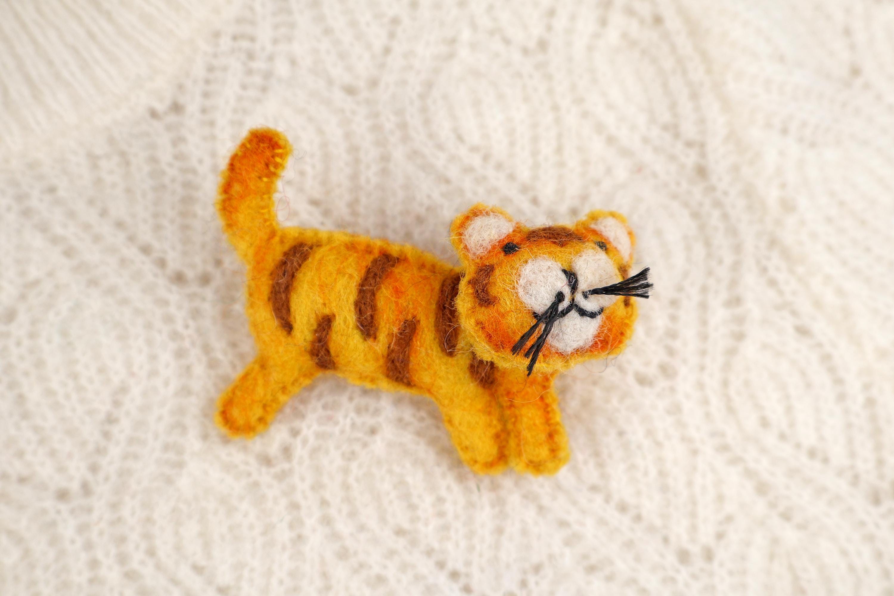 Filz Anstecker Tiger I Brosche I Kinderanstecker I Geburtstagsgeschenk Kinder I Filzbrosche I Löwe