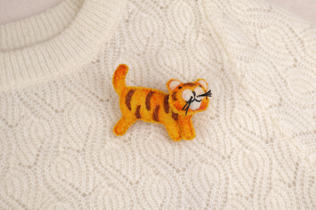 Filz Anstecker Tiger I Brosche I Kinderanstecker I Geburtstagsgeschenk Kinder I Filzbrosche I Löwe