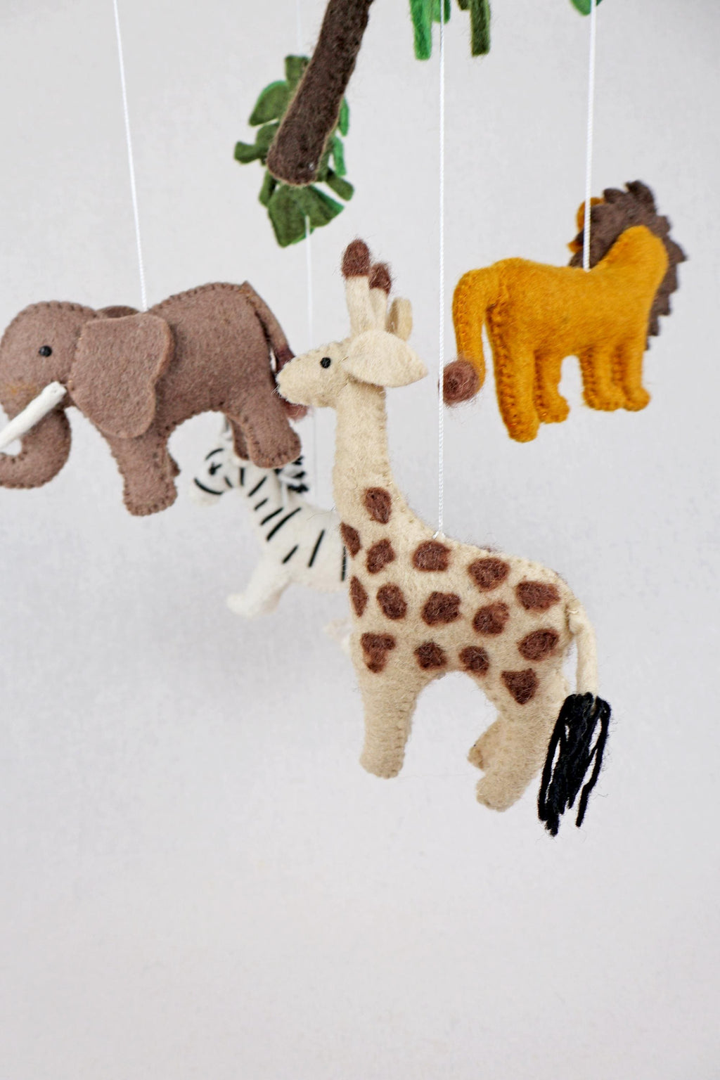 Mobilé Safari I Elefant I Löwe I Zebra I Kinderzimmer I Filz I Babyzimmer I Schafswolle I Nachhaltige Dekoration I Babyzimmer I