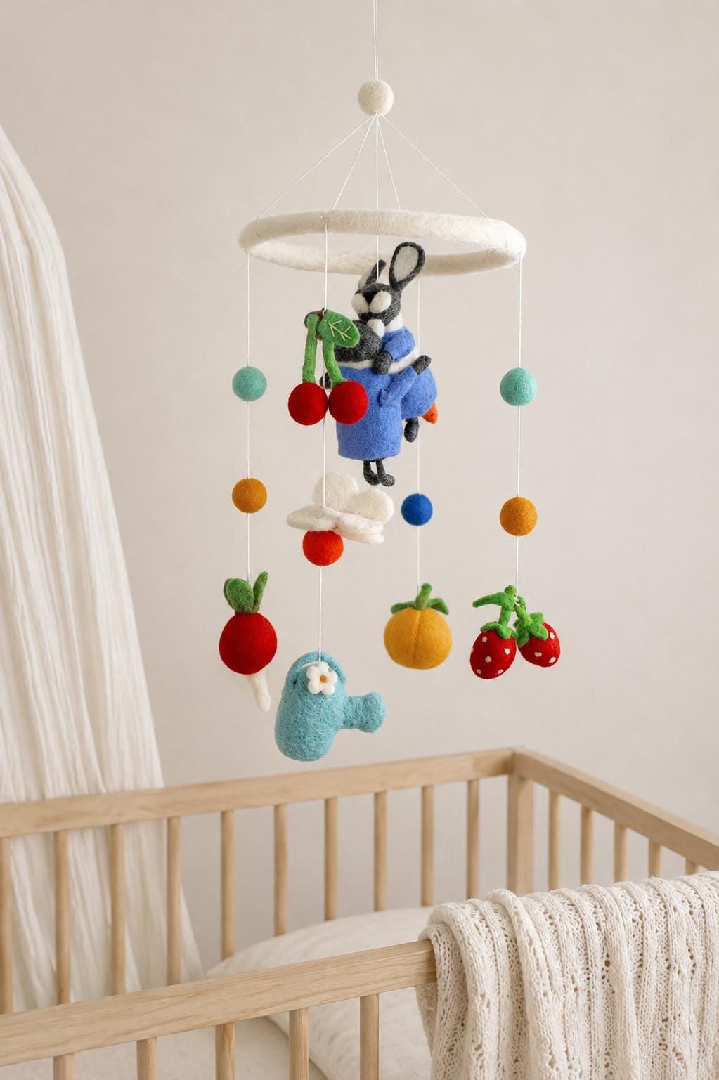 Filz-Mobile Häschen im Gemüsegarten I Mobilé Kinderzimmer I Filzdeko Kinderzimmer I Babyzimmer I Babydekoration I Obstdeko I Gießkanne