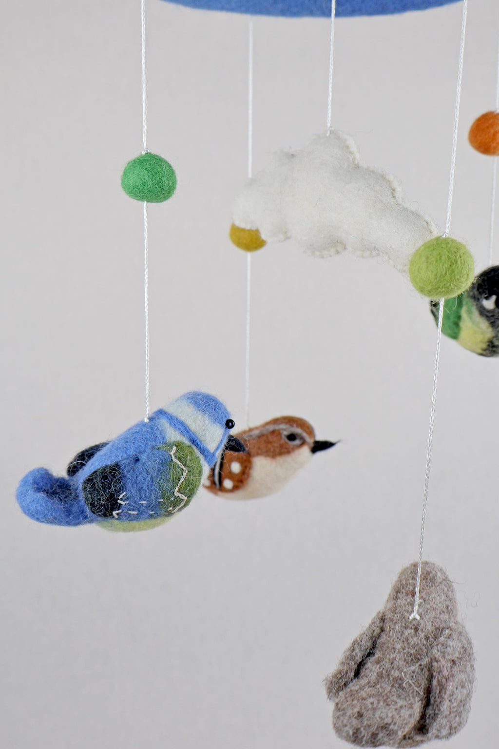 Vogel Mobilé I Kinderzimmerdekoration aus Filz I Babyzimmer I Babybett I Geschenk zur Geburt