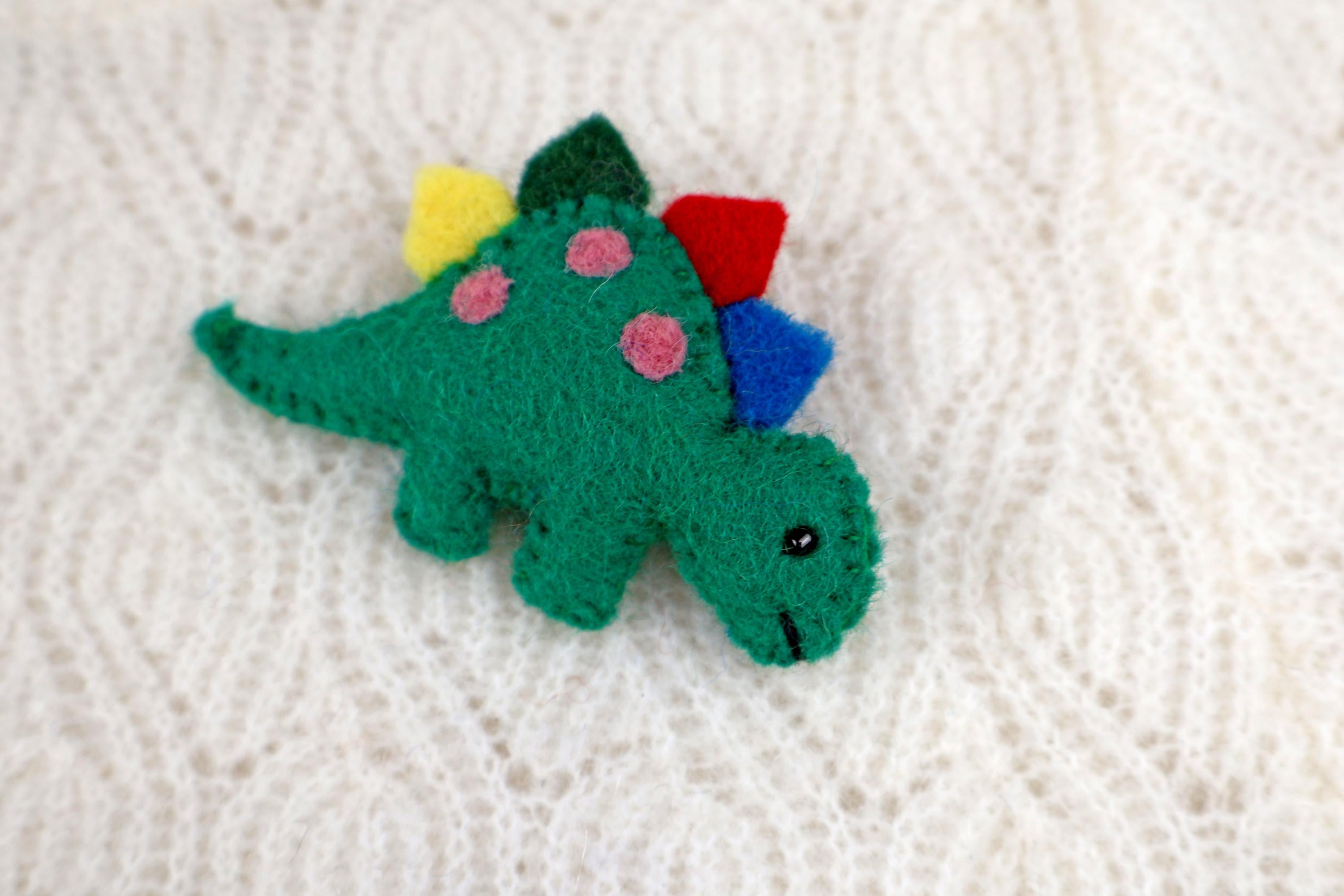 Filz Anstecker Brosche Dinosaurier Stegosaurus Urzeit