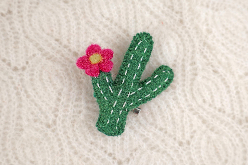 Filz Anstecker Kaktus I Kinderbrosche I Bunte Brosche I Filzaccessoire I Geschenkidee I Kakteen Schmuck I Kaktus mit Blüte