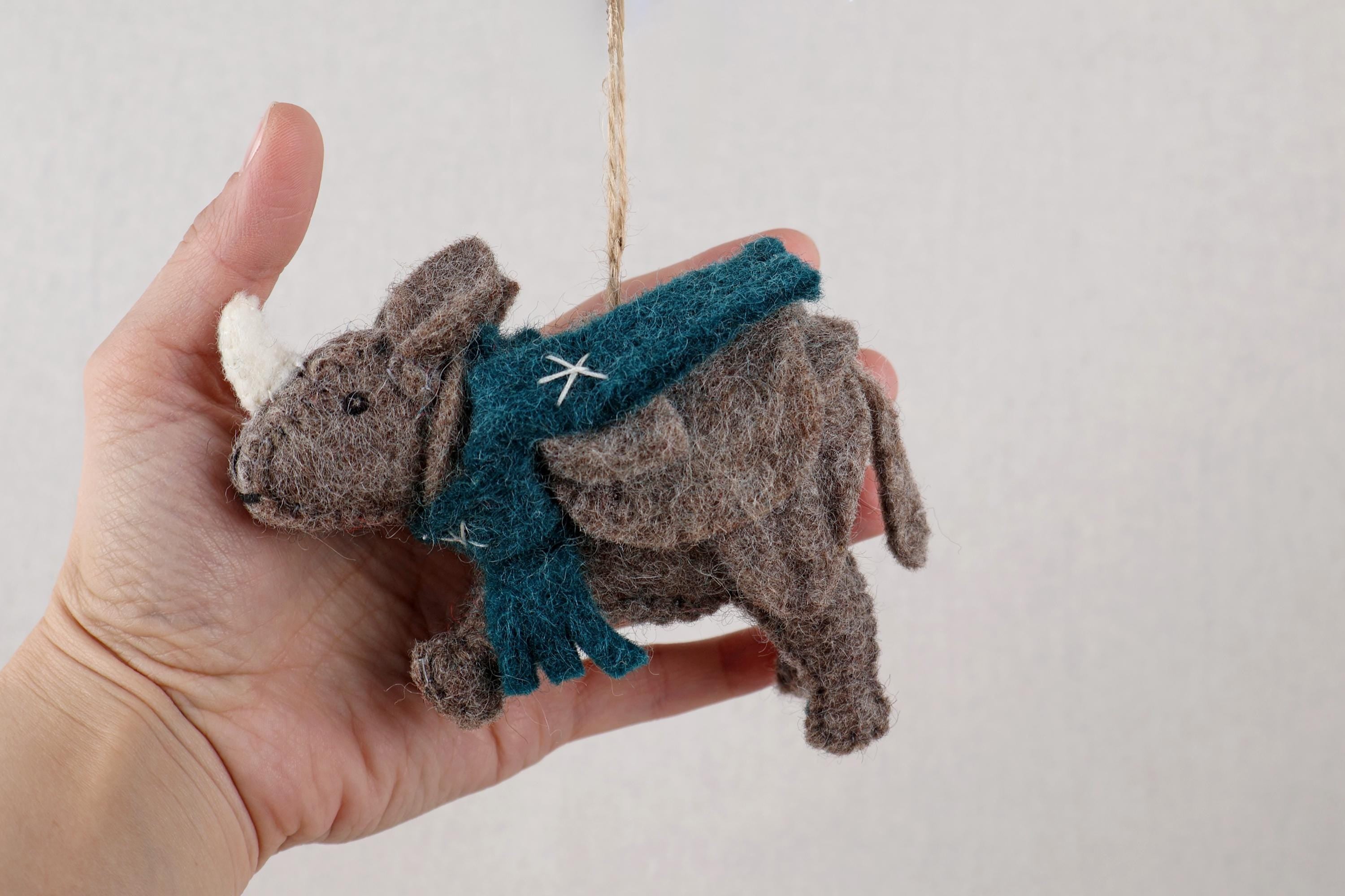 Anhänger Nashorn I Deko aus Filz I Winter I Weihnachtsbaum I Herbstdeko I Anhänger aus Filz I Wildtiere I