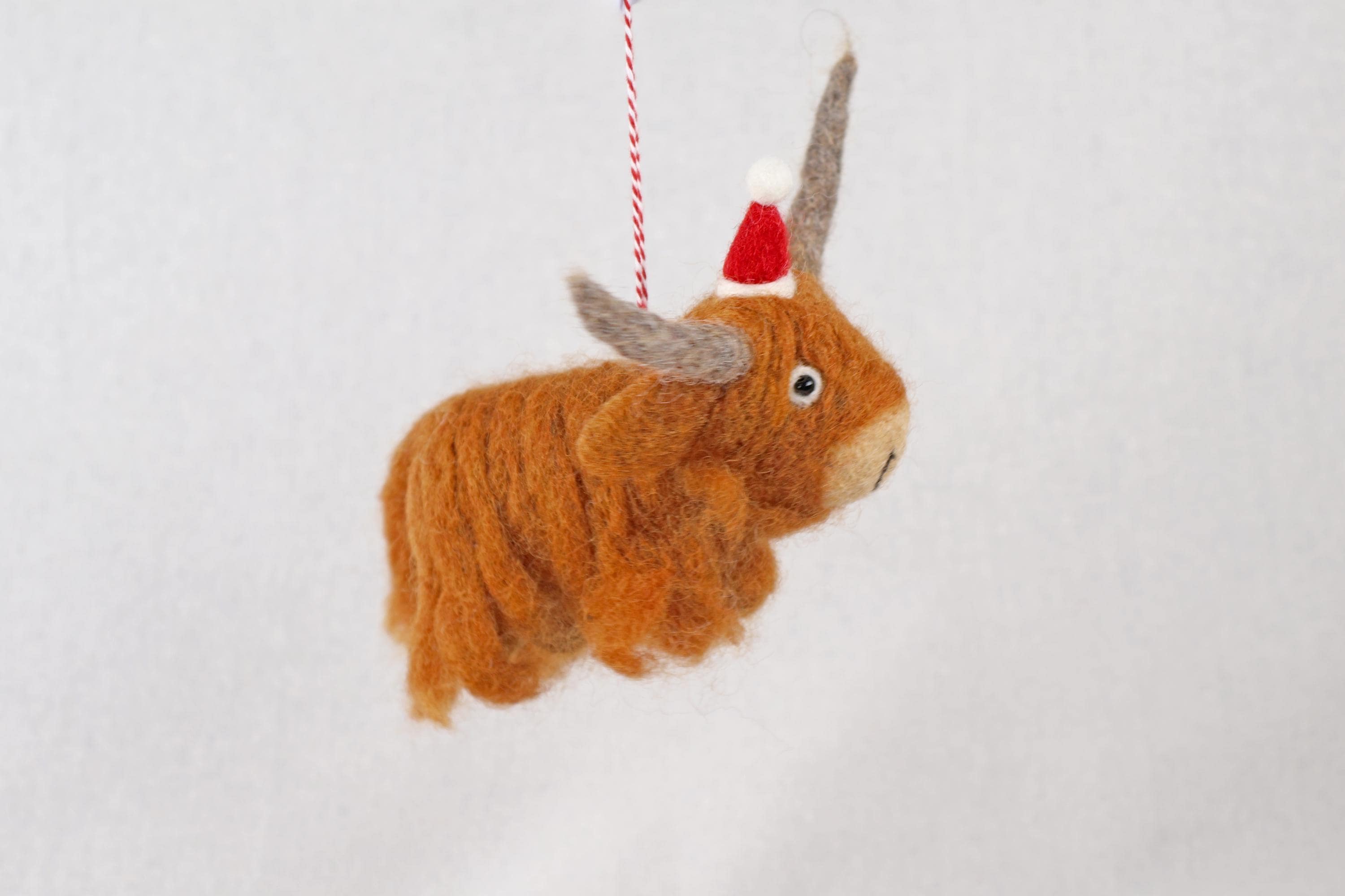 Filzanhänger Highland Rind mit Mütze I weihnachtliche Kuh I Christbaumschmuck I Weihnachtsdeko I Weihnachten I Anhänger