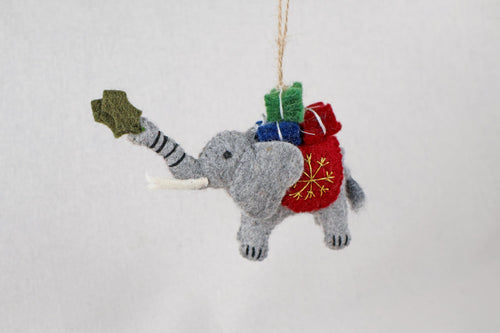 Anhänger Elefant mit Weihnachtsbaum I Deko aus Filz I Winter I Weihnachtsbaum I Weihnachtselefant I Anhänger aus Filz I Wildtiere