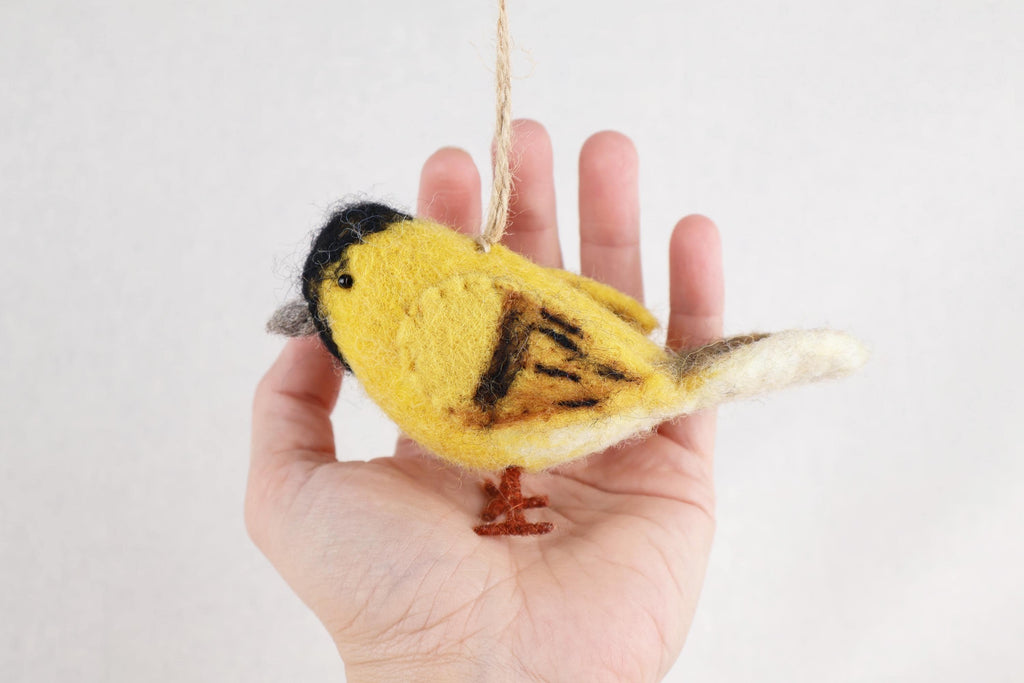 Filzanhänger Erlenzeisig I Christbaumschmuck I Weihnachtsdeko I Winterdeko I Weihnachtsbaum I Frühlingsdeko I Vogeldeko I Naturdeko I Fair