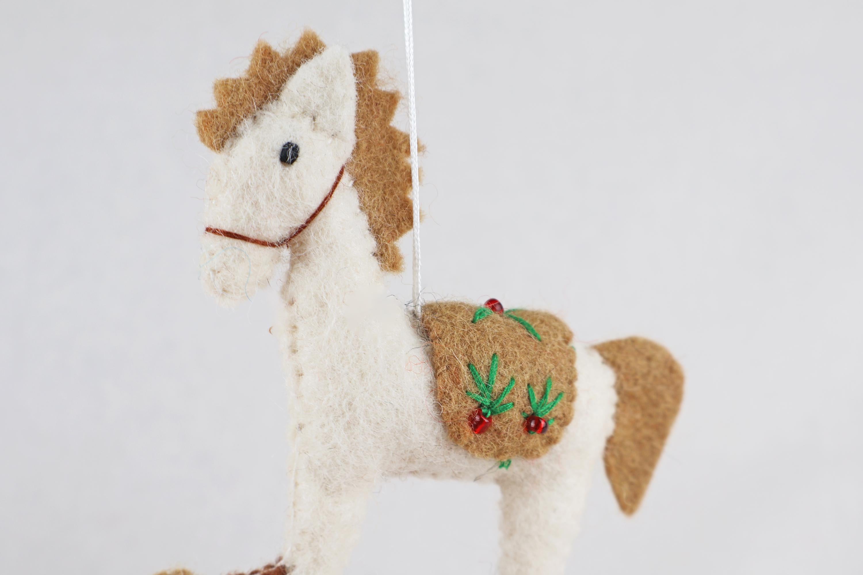 Weihnachtsanhänger Schaukelpferd I Filz Christbaumschmuck I Weihnachtsdeko Pferdchen
