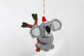 Weihnachtsanhänger Koala I Christbaumschmuck I Weihnachtsdeko I Winter Weihnachtsbaum I Koalabär mit Mütze I lustige Weihnachtsdeko