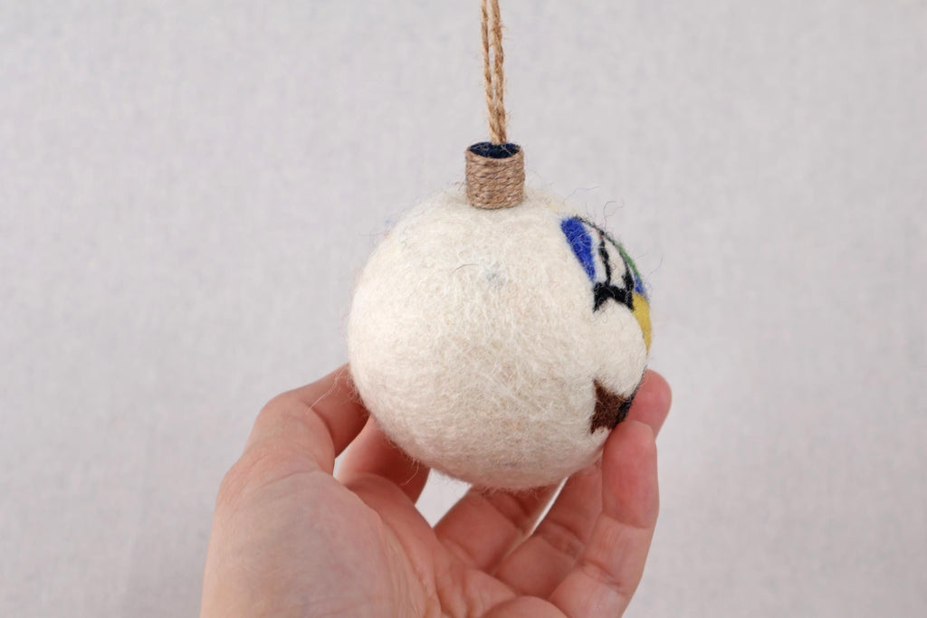 Weihnachtskugel Filz handgemacht I Weihnachtsdeko I Anhänger I Blaumeise Deko I Weihnachtsschmuck I Christbaumkuge Stechpalme Kugel Filz