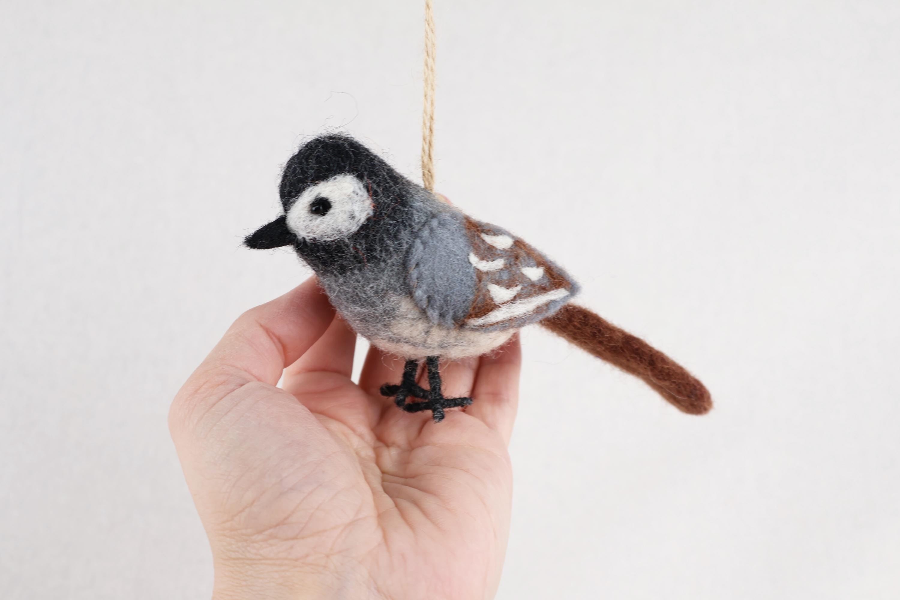 Filzanhänger Bachstelze I Christbaumschmuck I Weihnachtsdeko I Winterdeko I Weihnachtsbaum I Frühlingsdeko I Vogeldeko I Naturdeko I Fair