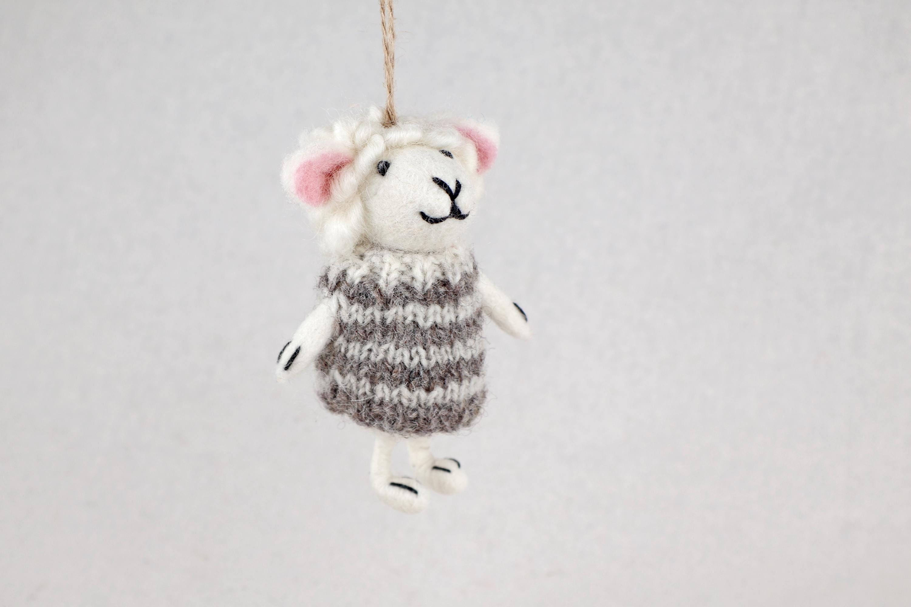 Weihnachtsanhänger Schaf in Pullover I Christbaumschmuck I Weihnachtsdeko I Winter Weihnachtsbaum I Weihnachtsschaf