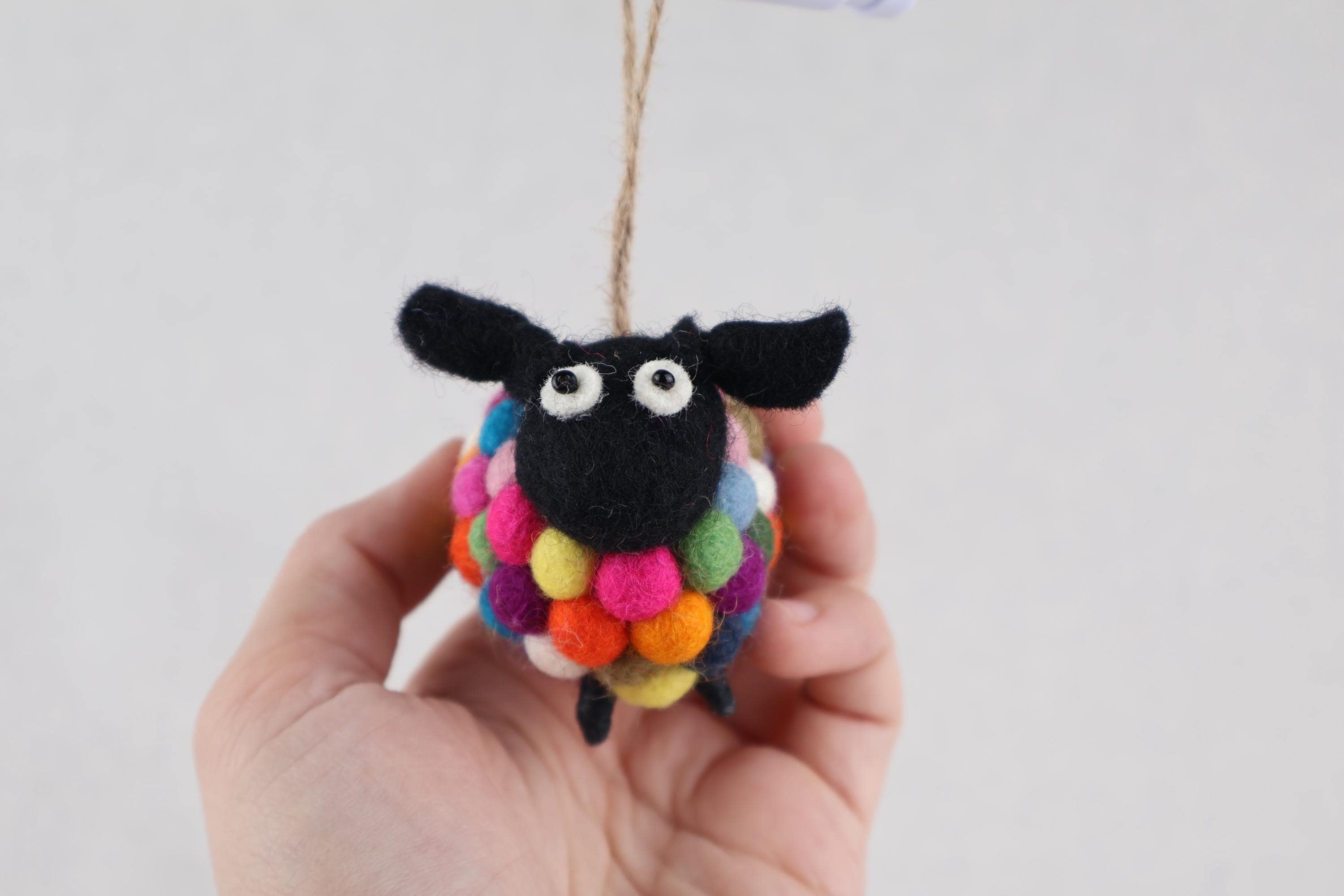 Weihnachtsanhänger buntes Schaf I Christbaumschmuck Weihnachtsdeko I Winter Weihnachtsbaum I Weihnachtsschaf