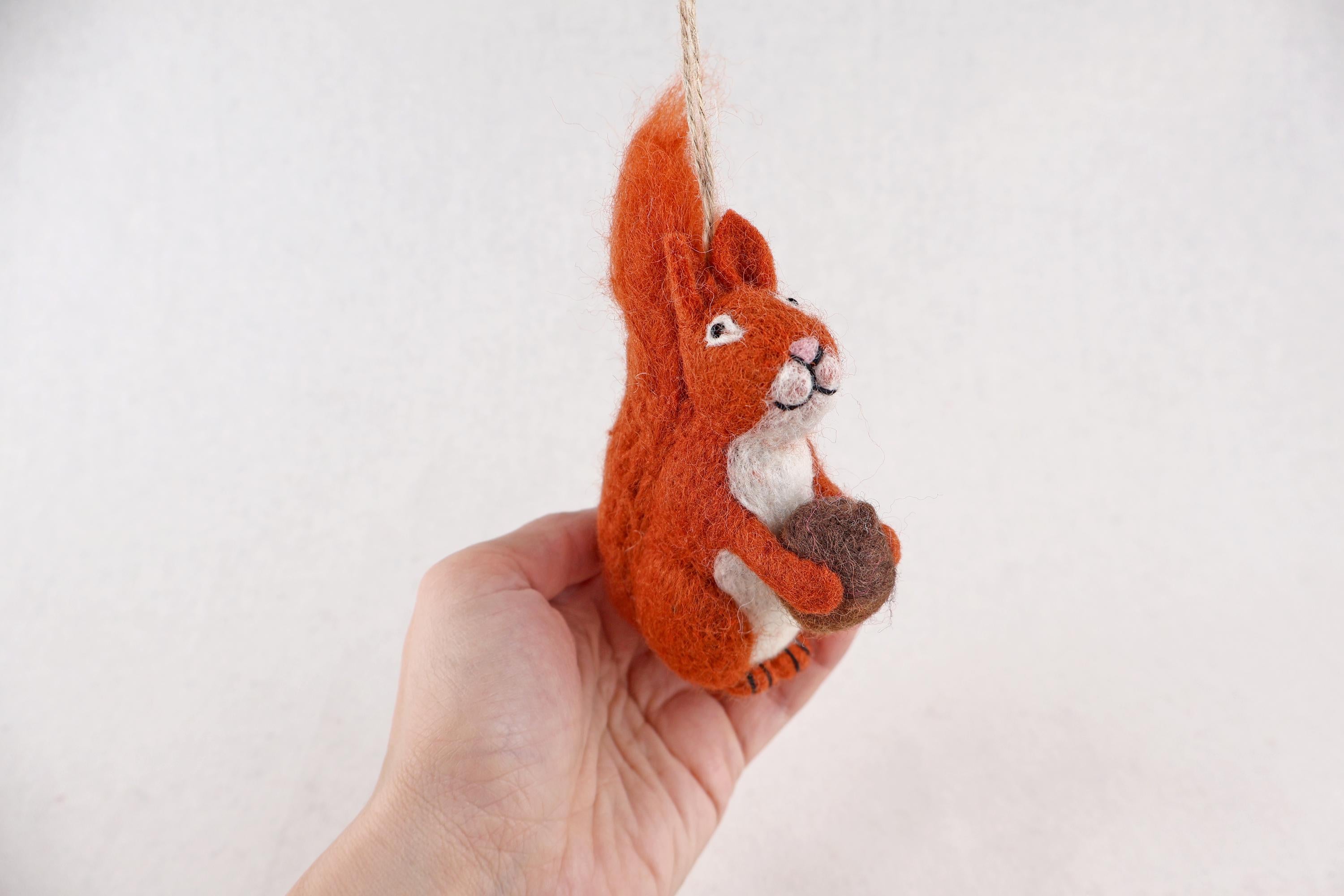 Anhänger Eichhörnchen I Deko aus Filz I Winter I Weihnachtsbaum I Herbstdeko I Anhänger aus Filz I Waldtiere