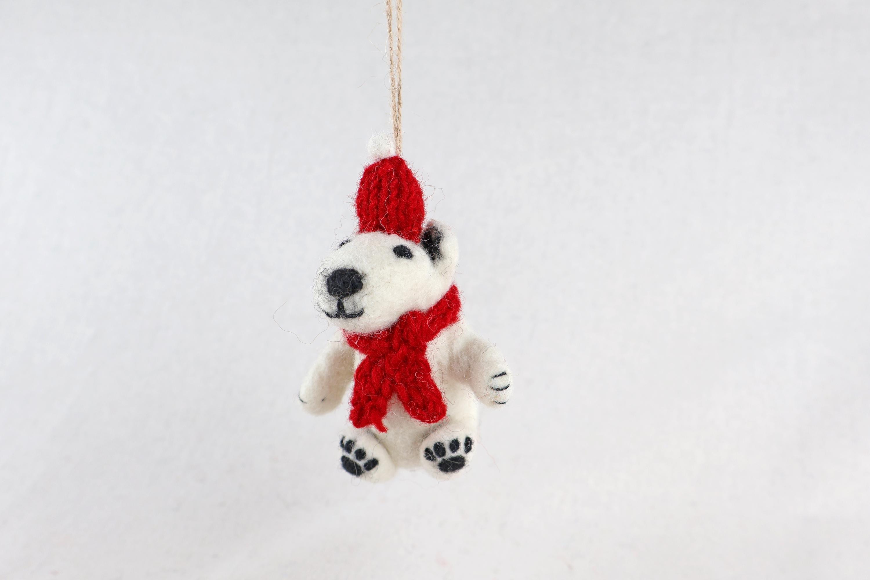 Weihnachtsanhänger Eisbär mit Mütze und Schal I Filz Christbaumschmuck I Weihnachtsdeko I Winterdeko aus Filz